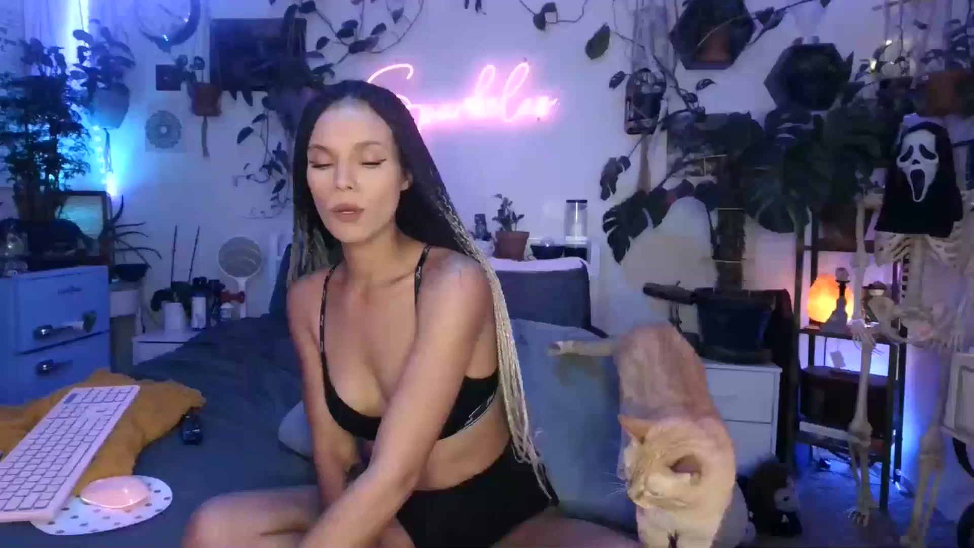 Gallery image thumbnail from SPARKL3S's myfreecams stream on, 10/30/2024, 08:28 image 5 of 20
