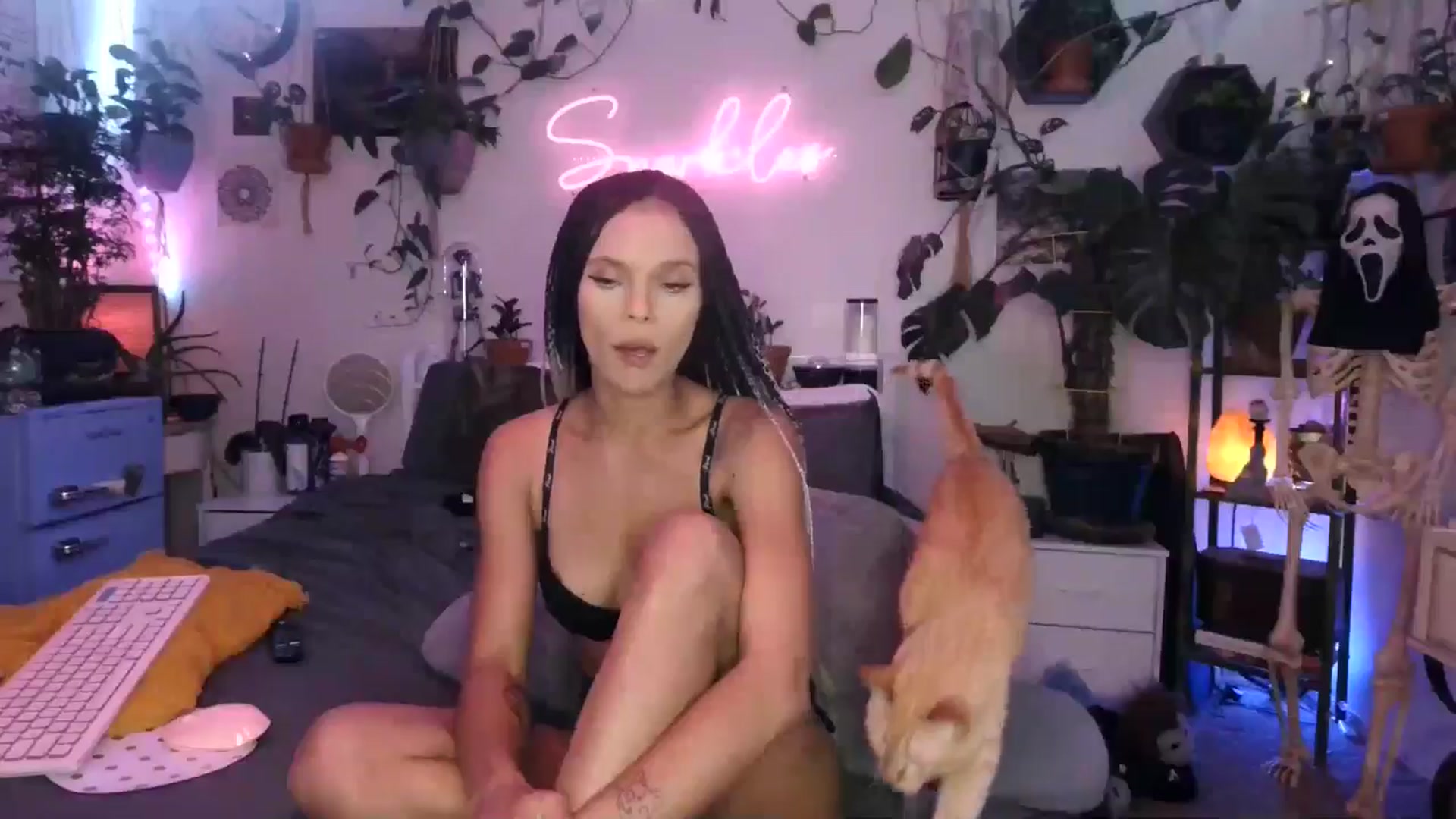 Gallery image thumbnail from SPARKL3S's myfreecams stream on, 10/30/2024, 08:28 image 6 of 20