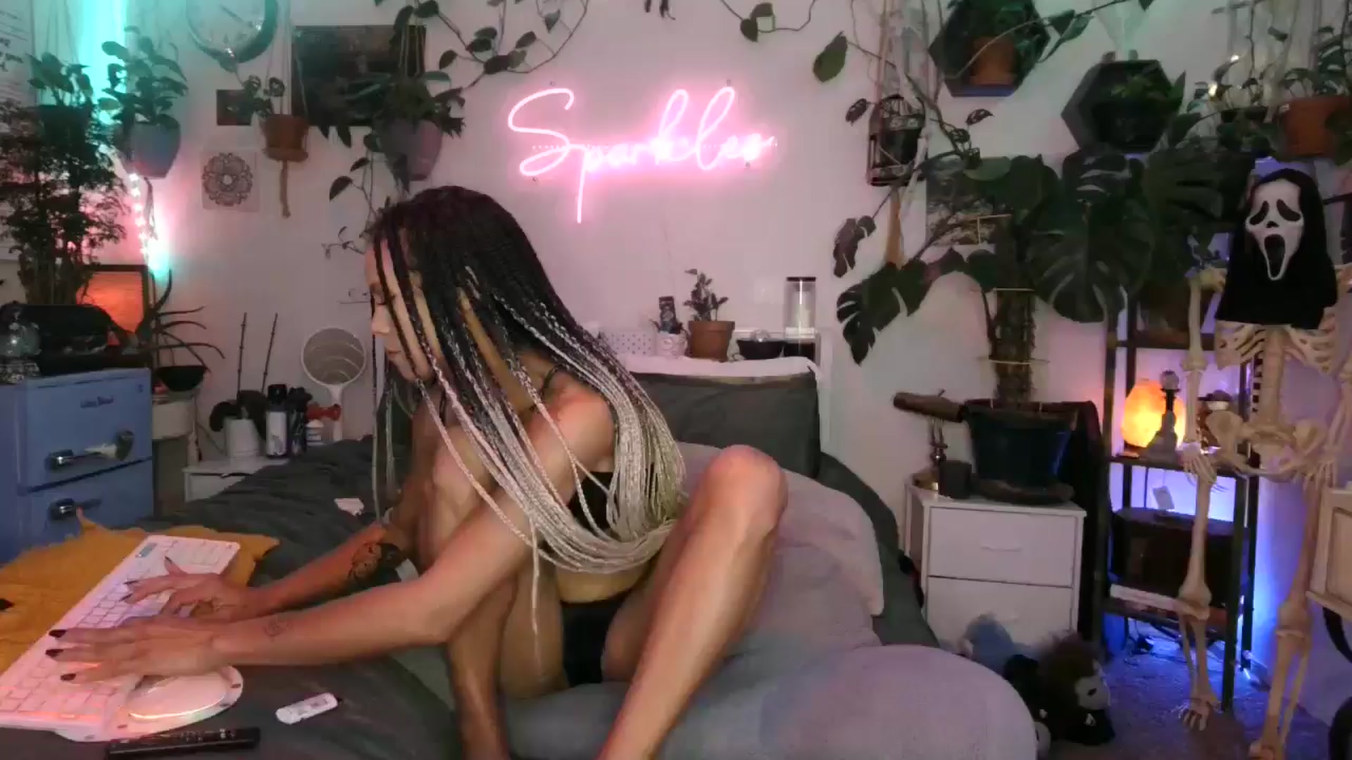 Gallery image thumbnail from SPARKL3S's myfreecams stream on, 10/30/2024, 08:48 image 2 of 20