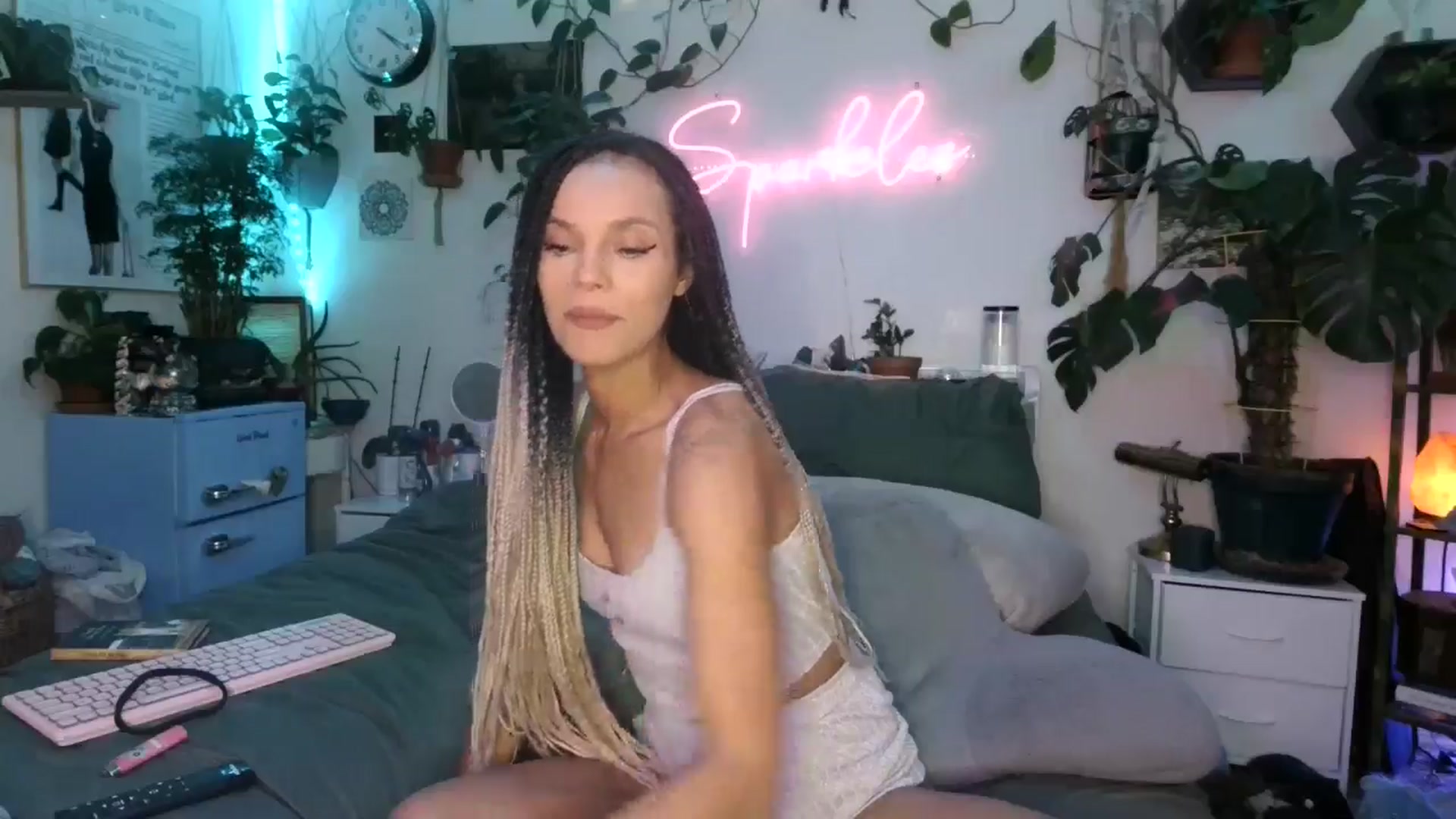 Gallery image thumbnail from SPARKL3S's myfreecams stream on, 11/07/2024, 12:22 image 5 of 20