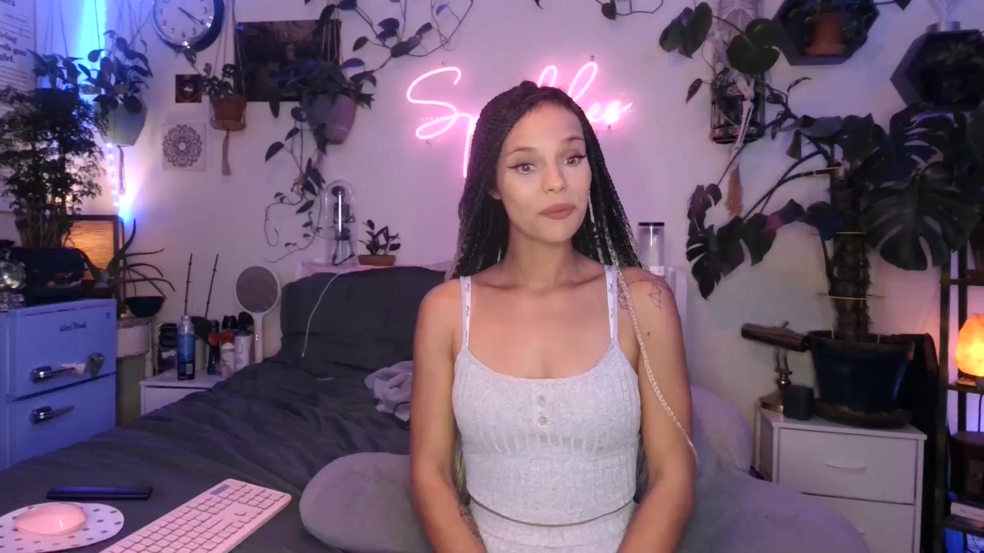 Gallery image thumbnail from SPARKL3S's myfreecams stream on, 11/14/2024, 11:48 image 7 of 20