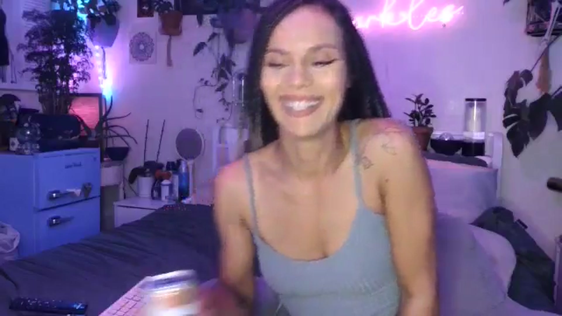 Gallery image thumbnail from SPARKL3S's myfreecams stream on, 11/18/2024, 05:42 image 5 of 20