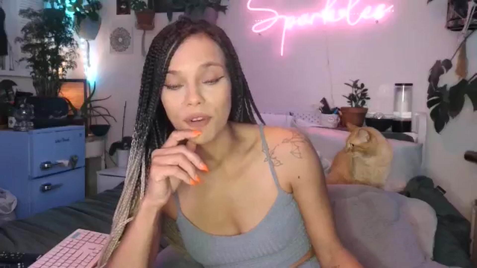 Gallery image thumbnail from SPARKL3S's myfreecams stream on, 11/18/2024, 05:42 image 16 of 20