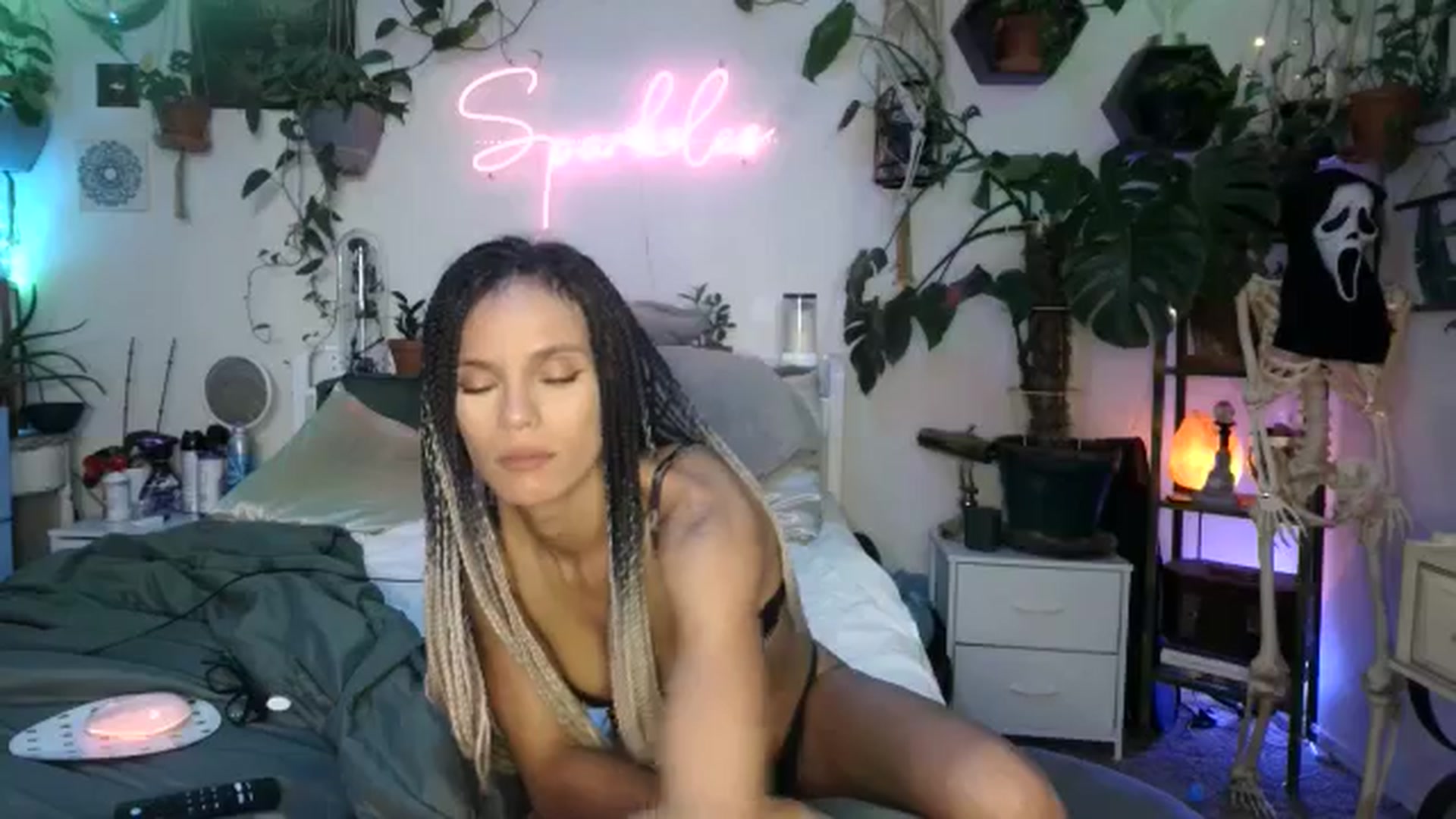 Gallery image thumbnail from SPARKL3S's myfreecams stream on, 11/21/2024, 12:30 image 20 of 20