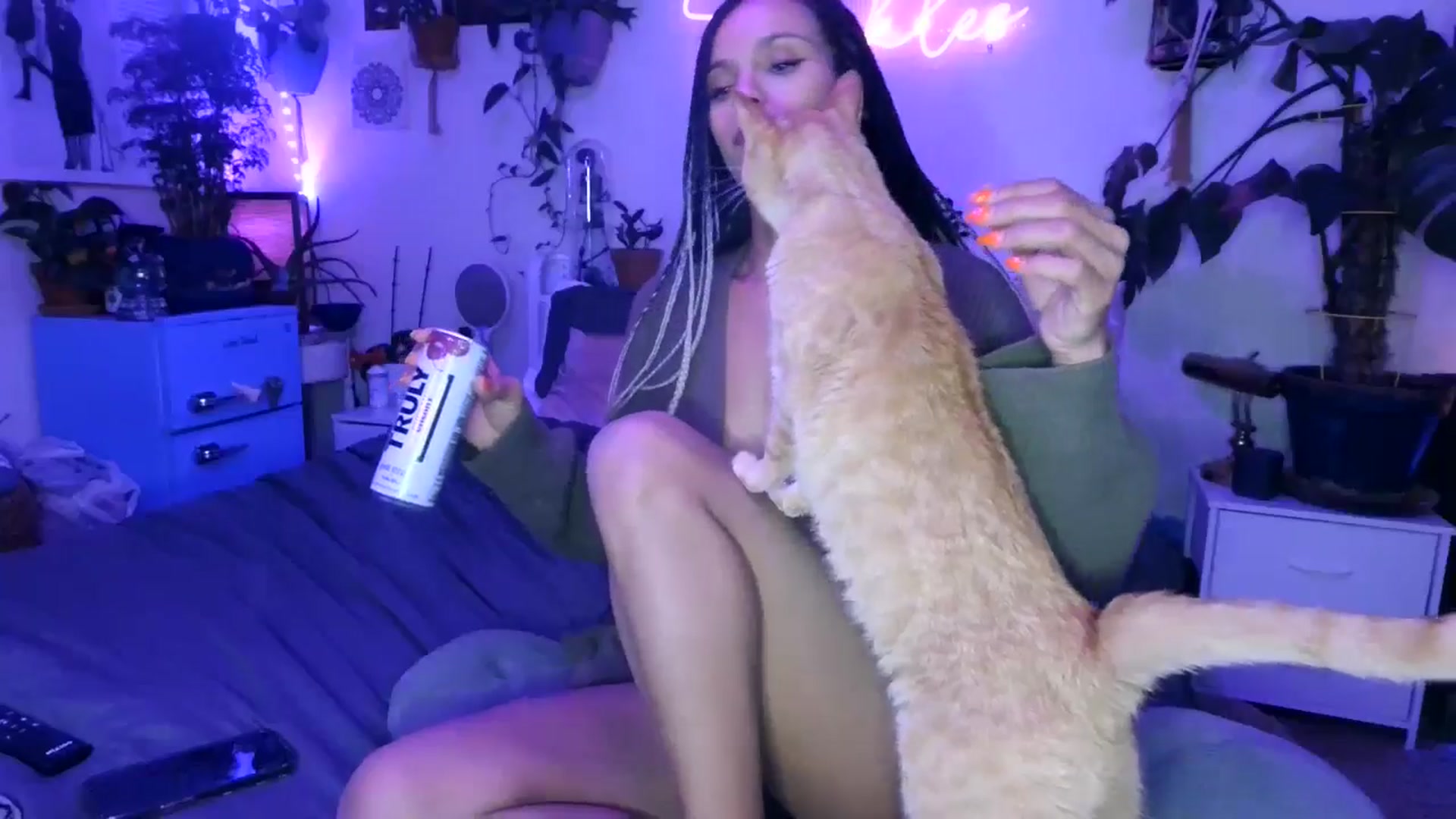 Gallery image thumbnail from SPARKL3S's myfreecams stream on, 11/22/2024, 11:30 image 12 of 20