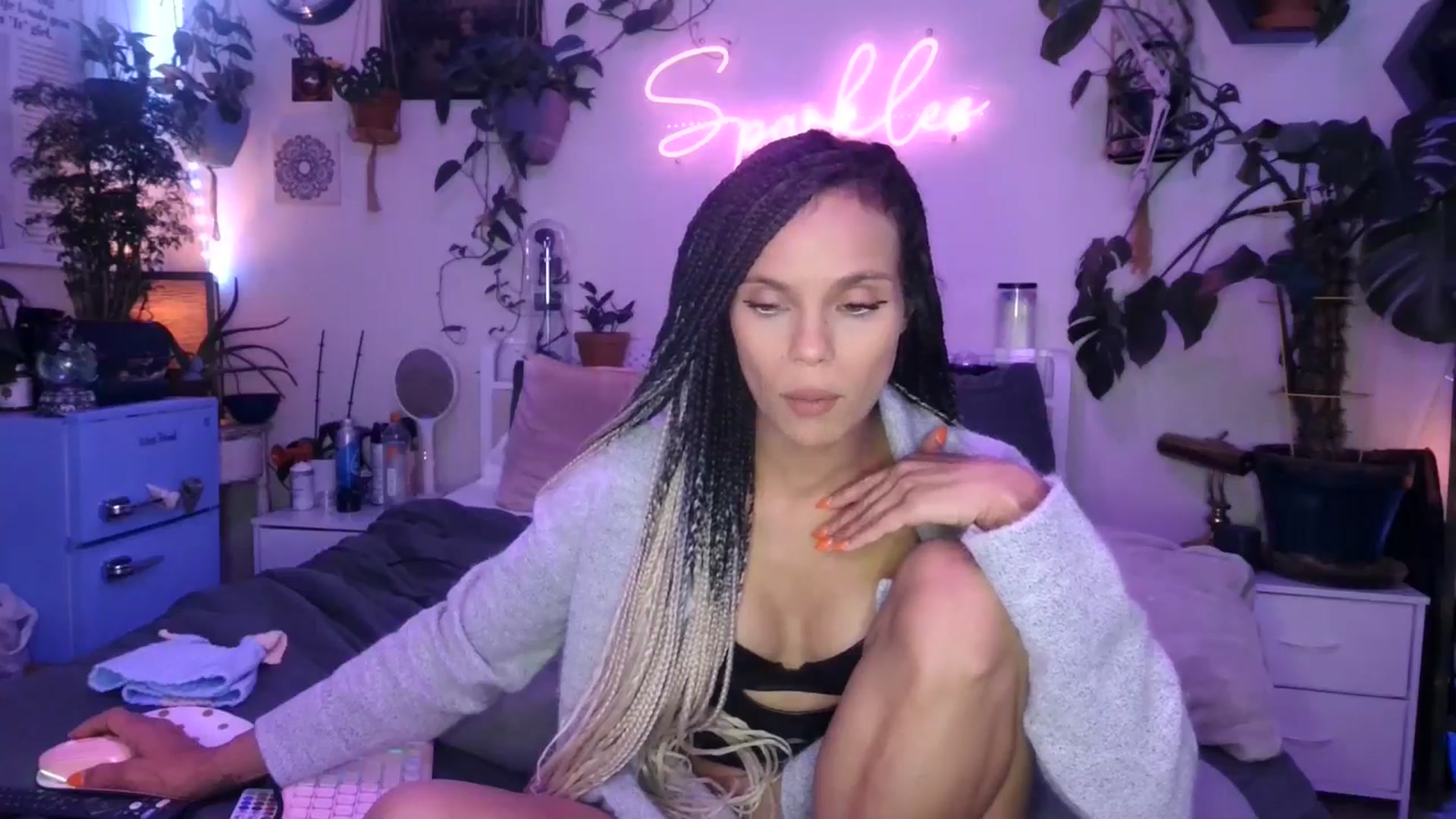 Gallery image thumbnail from SPARKL3S's myfreecams stream on, 11/24/2024, 11:10 image 14 of 20