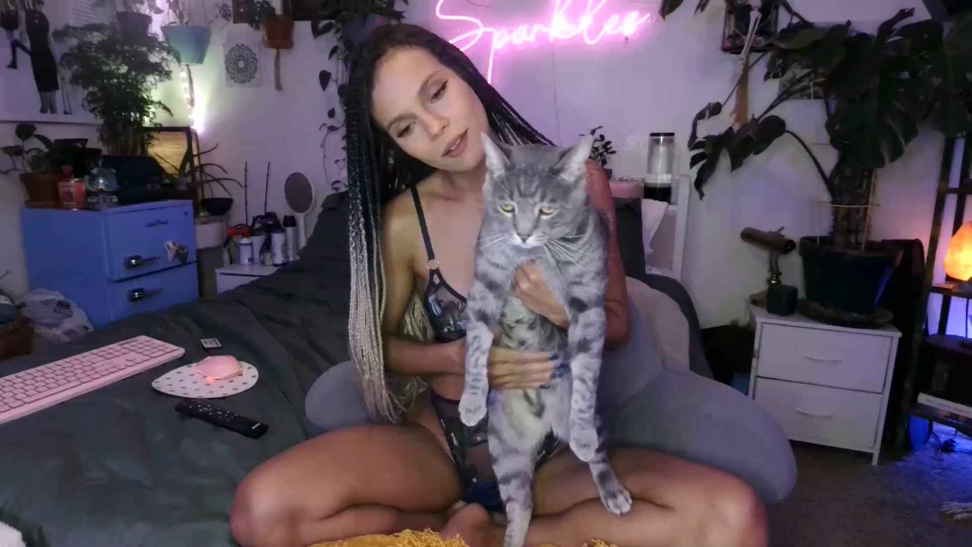 Gallery image thumbnail from SPARKL3S's myfreecams stream on, 12/12/2024, 06:24 image 20 of 20