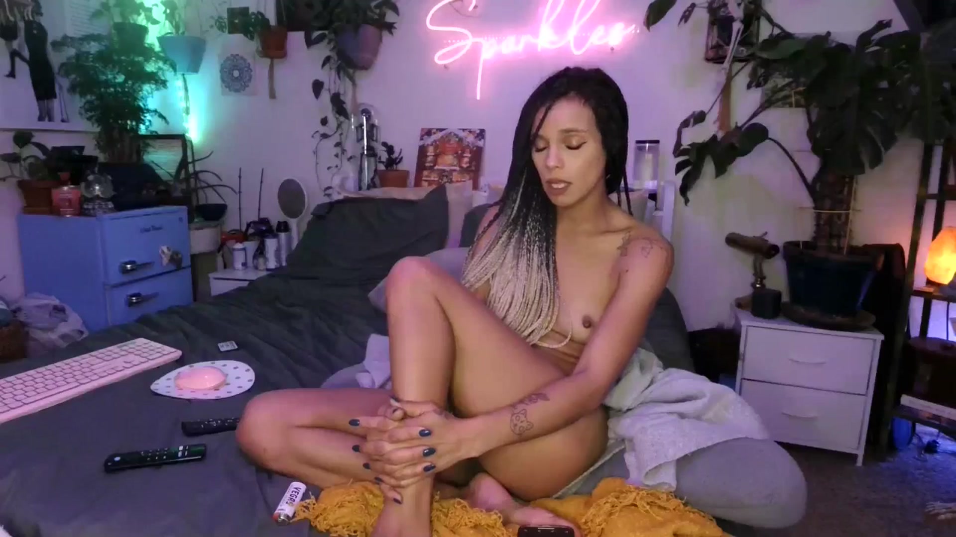 Gallery image thumbnail from SPARKL3S's myfreecams stream on, 12/12/2024, 10:10 image 13 of 20