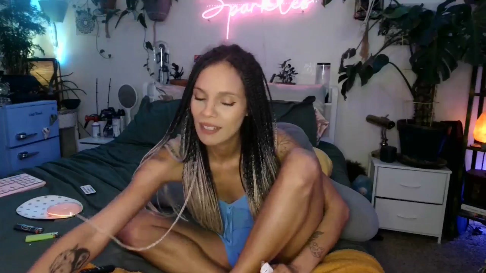 Gallery image thumbnail from SPARKL3S's myfreecams stream on, 12/18/2024, 08:31 image 15 of 20