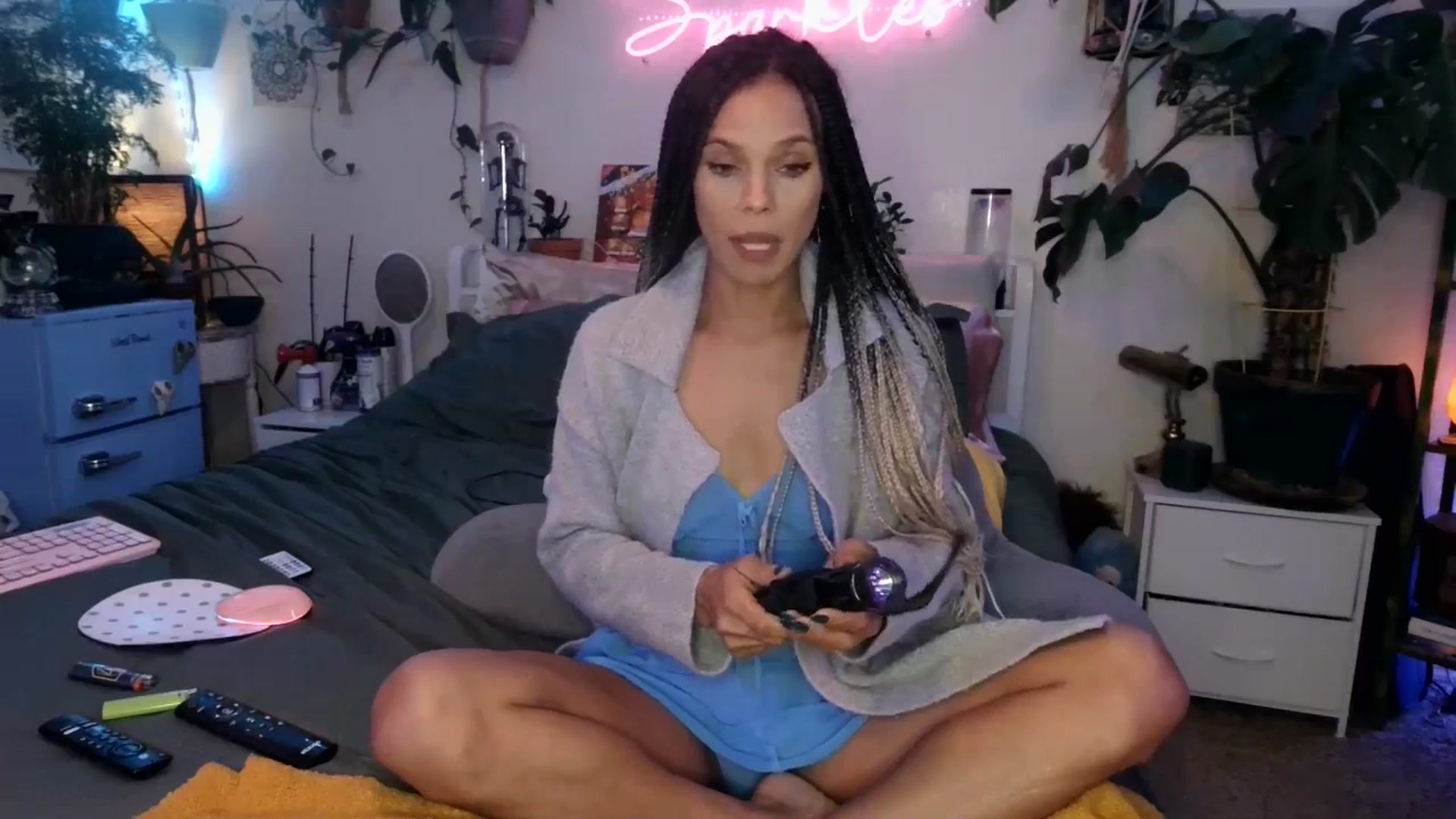 Gallery image thumbnail from SPARKL3S's myfreecams stream on, 12/18/2024, 08:31 image 18 of 20