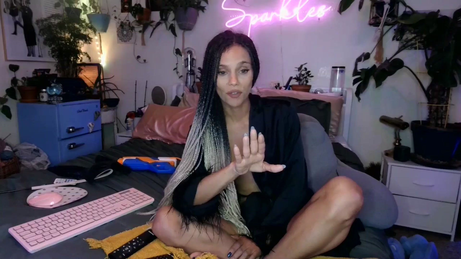 Gallery image thumbnail from SPARKL3S's myfreecams stream on, 12/19/2024, 11:03 image 20 of 20
