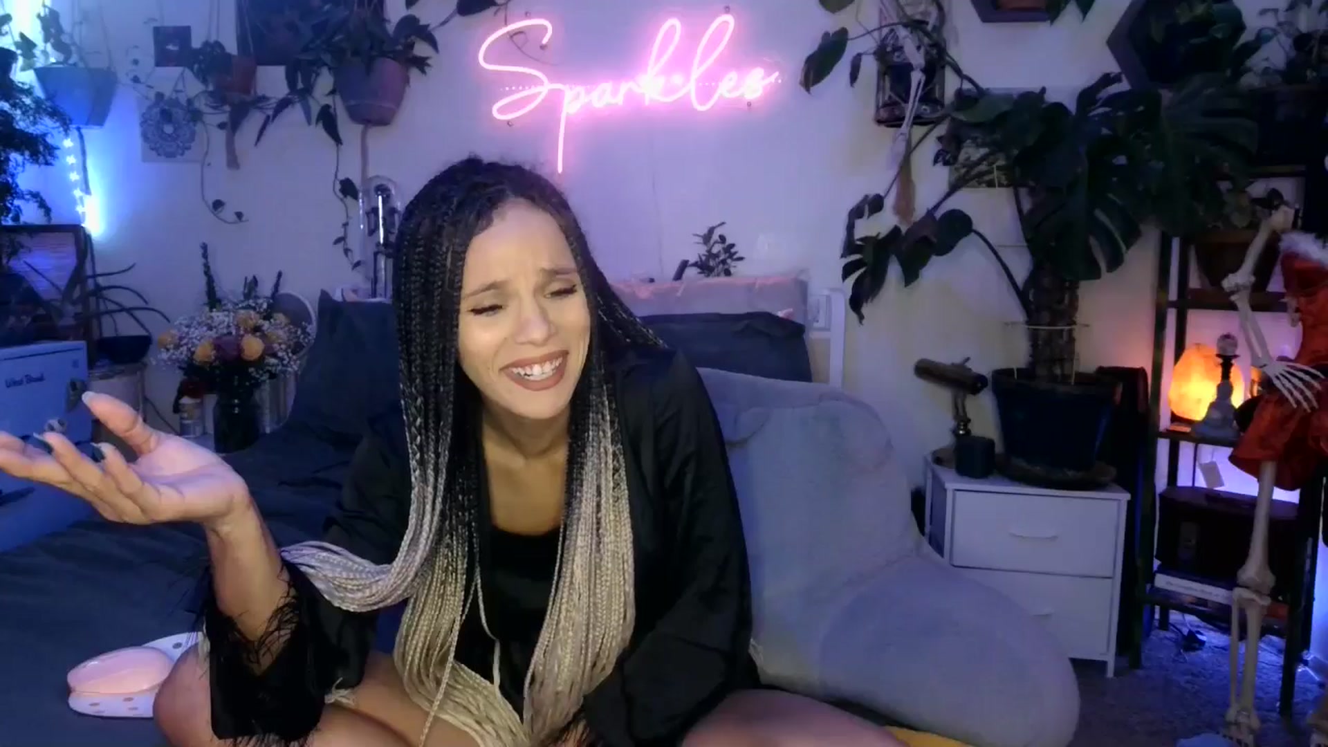 Gallery image thumbnail from SPARKL3S's myfreecams stream on, 12/20/2024, 05:57 image 6 of 20