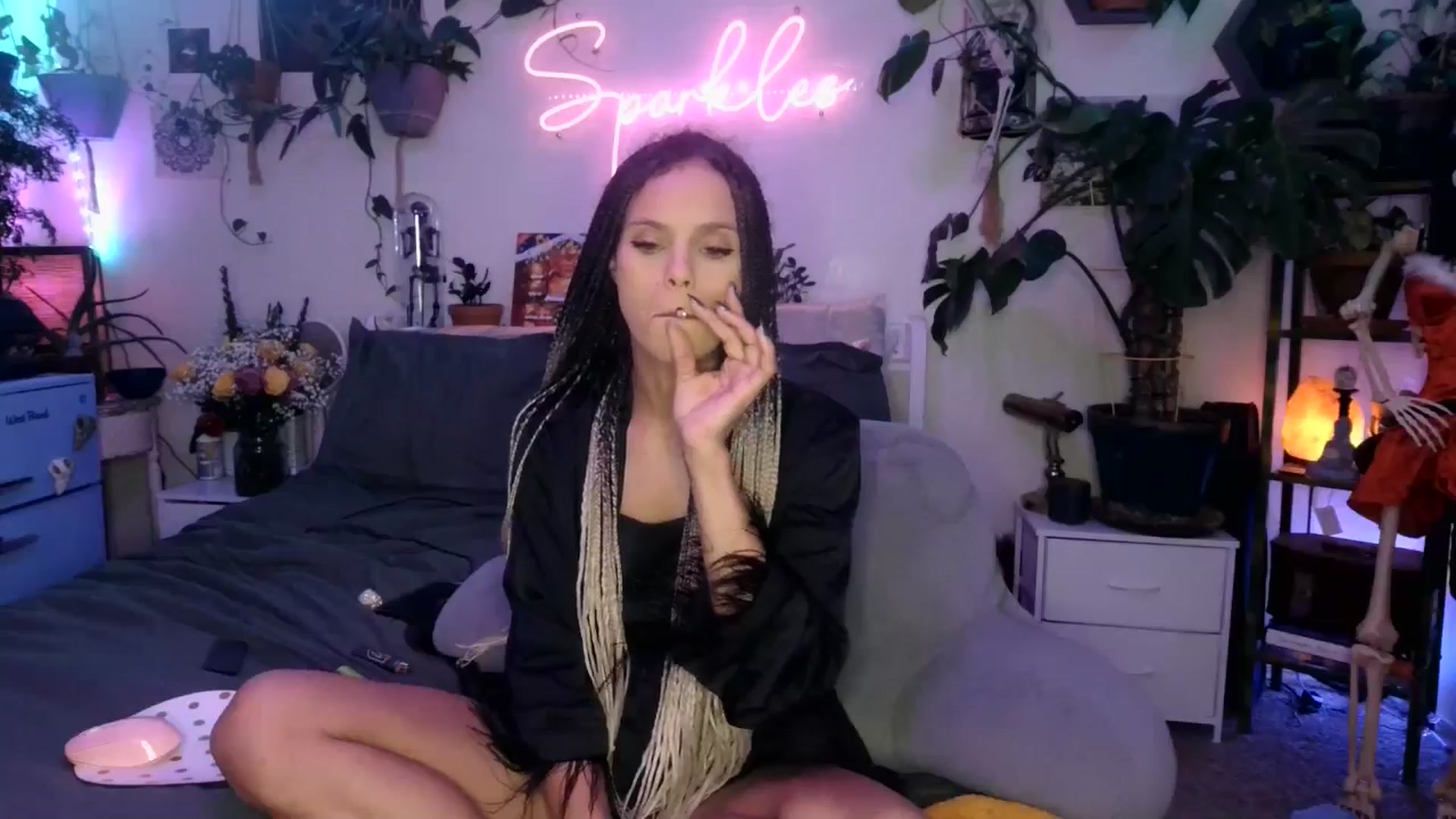 Gallery image thumbnail from SPARKL3S's myfreecams stream on, 12/20/2024, 05:57 image 10 of 20