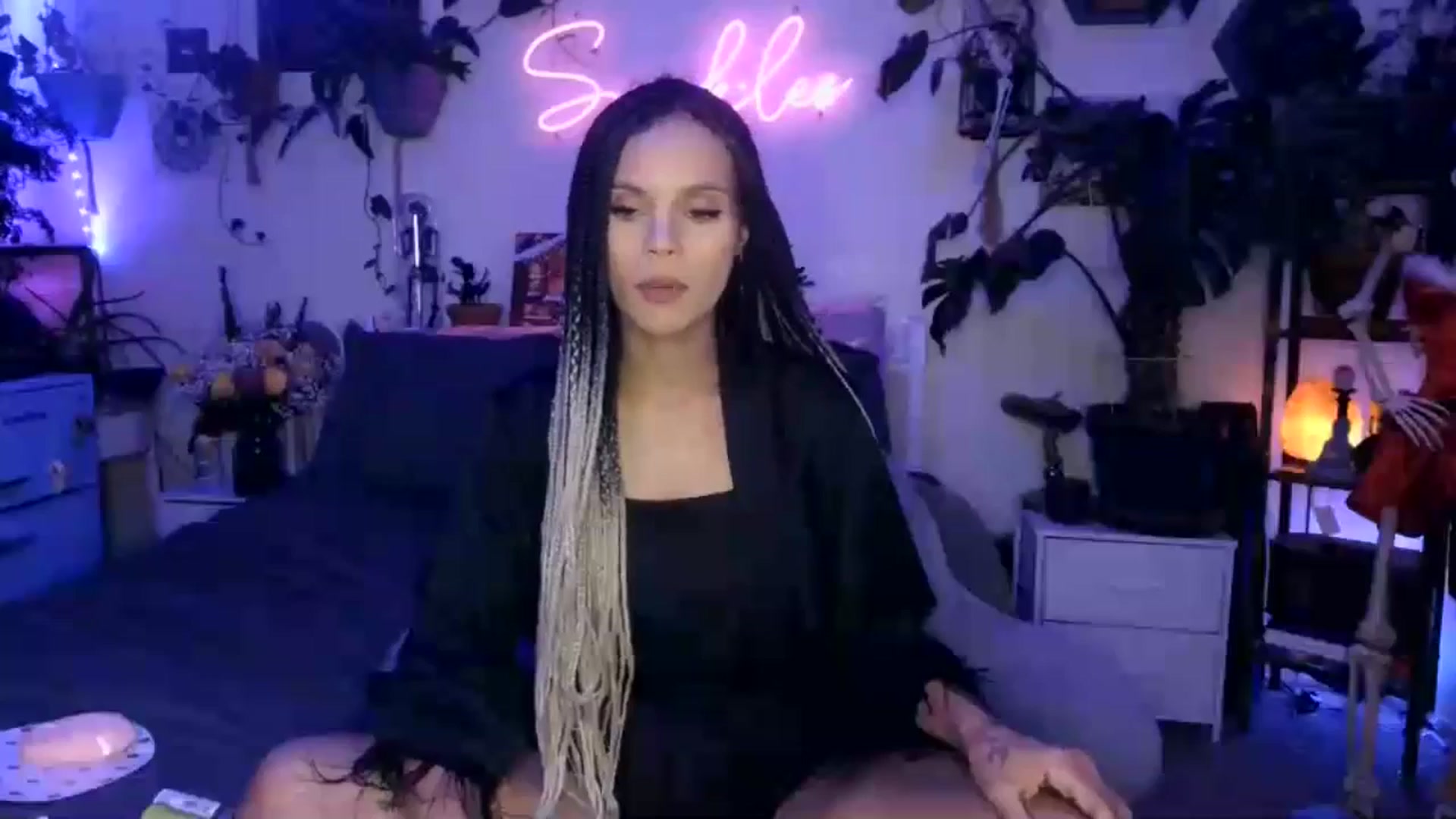 Gallery image thumbnail from SPARKL3S's myfreecams stream on, 12/20/2024, 05:57 image 19 of 20