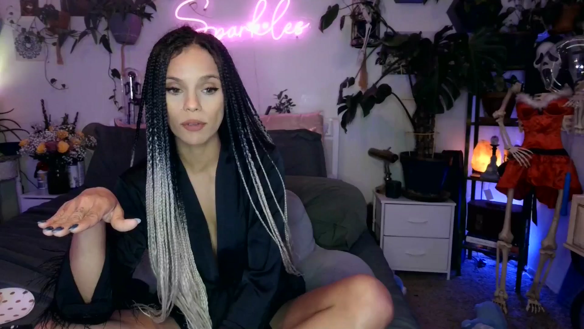 Gallery image thumbnail from SPARKL3S's myfreecams stream on, 12/20/2024, 10:09 image 9 of 20