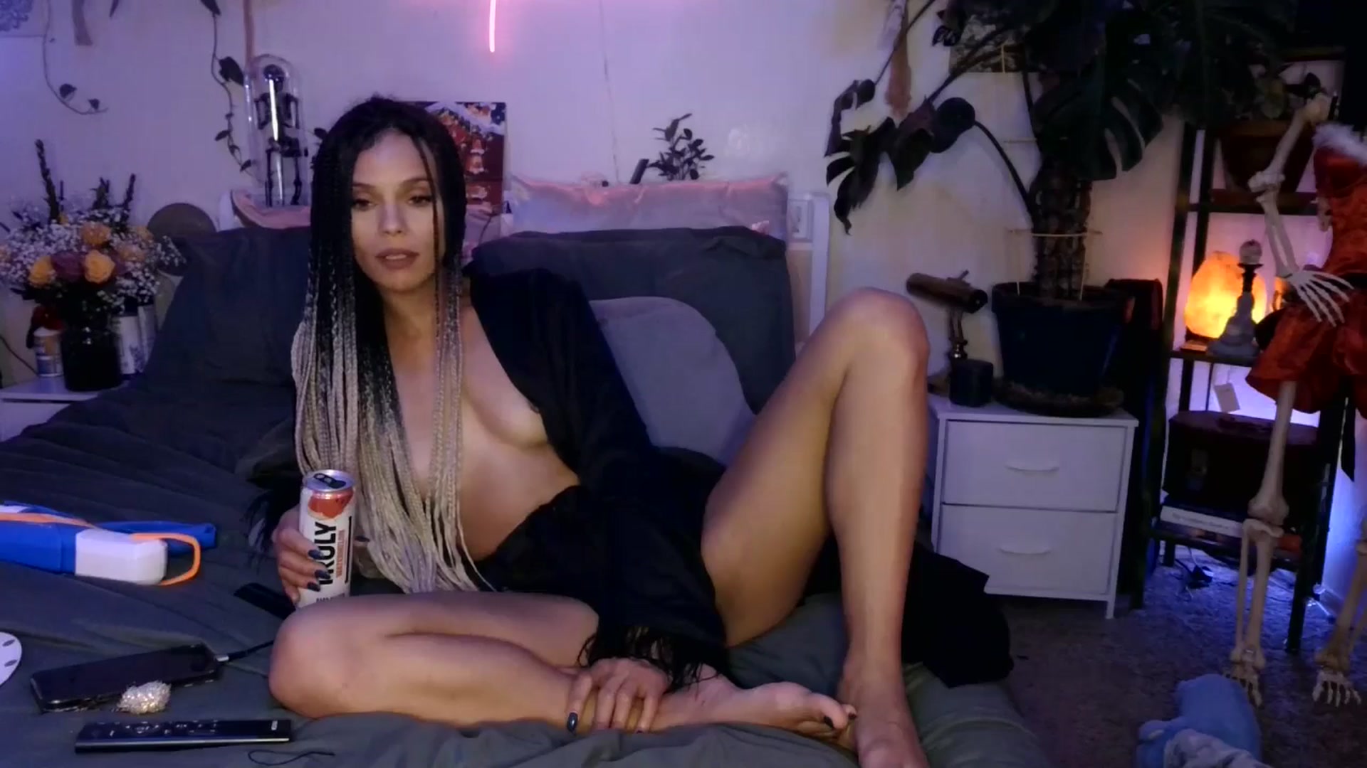 Gallery image thumbnail from SPARKL3S's myfreecams stream on, 12/20/2024, 12:09 image 15 of 20