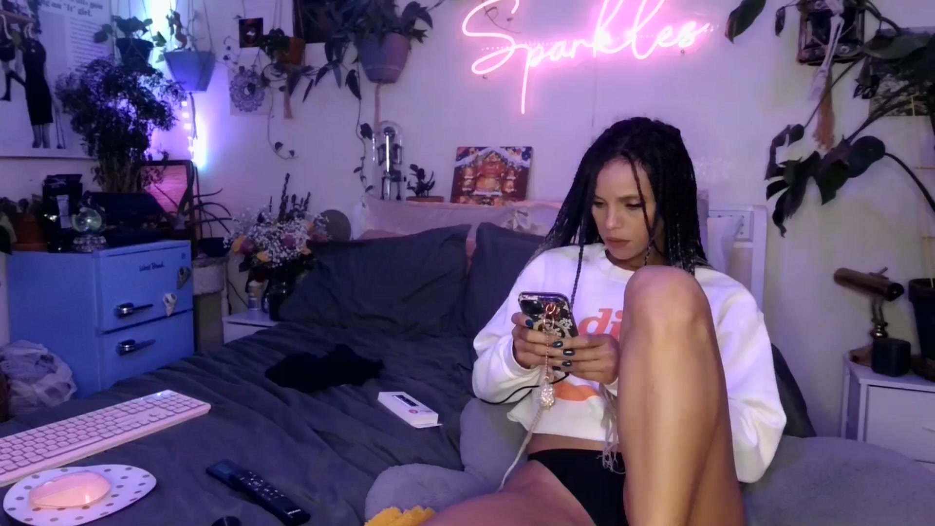 Gallery image thumbnail from SPARKL3S's myfreecams stream on, 12/22/2024, 08:49 image 6 of 20
