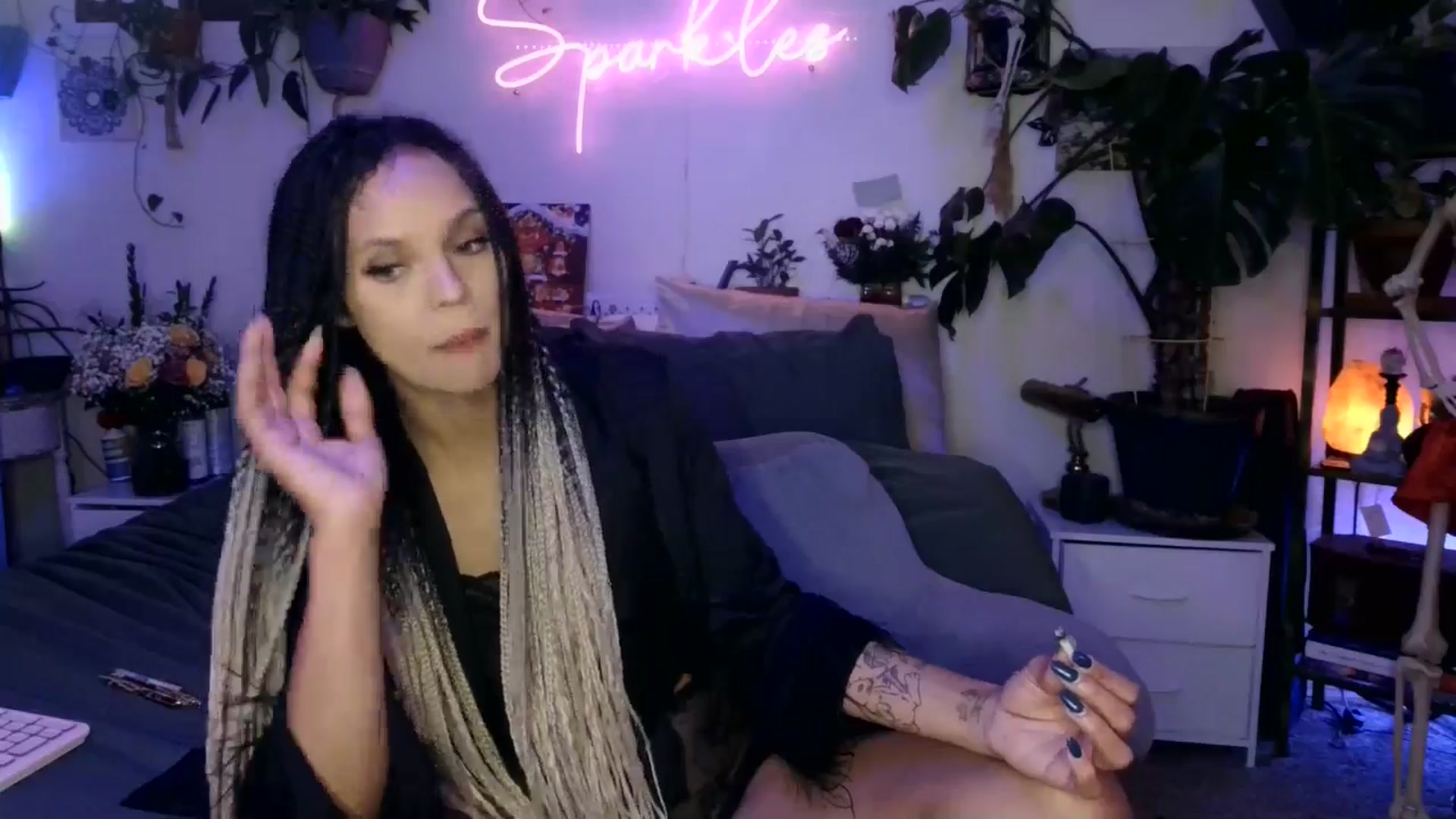 Gallery image thumbnail from SPARKL3S's myfreecams stream on, 12/24/2024, 08:31 image 3 of 20