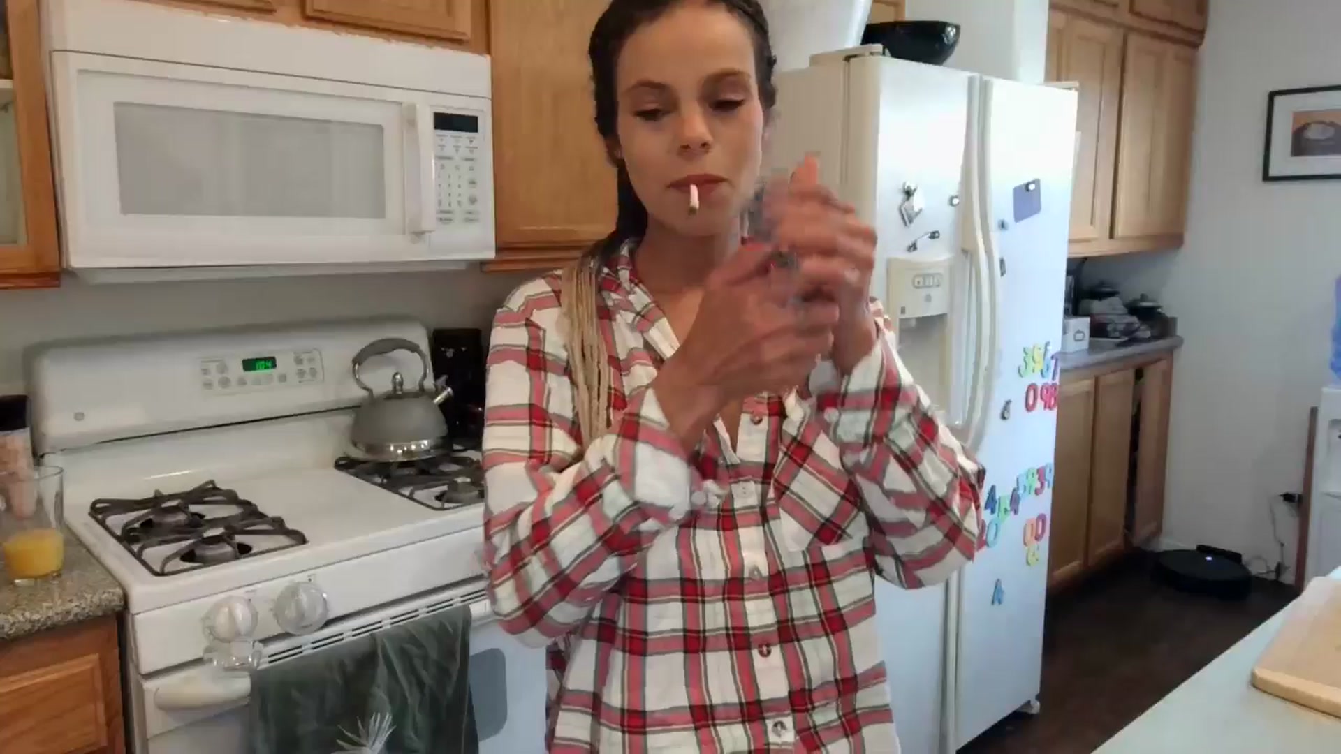 Gallery image thumbnail from SPARKL3S's myfreecams stream on, 12/24/2024, 22:36 image 2 of 20
