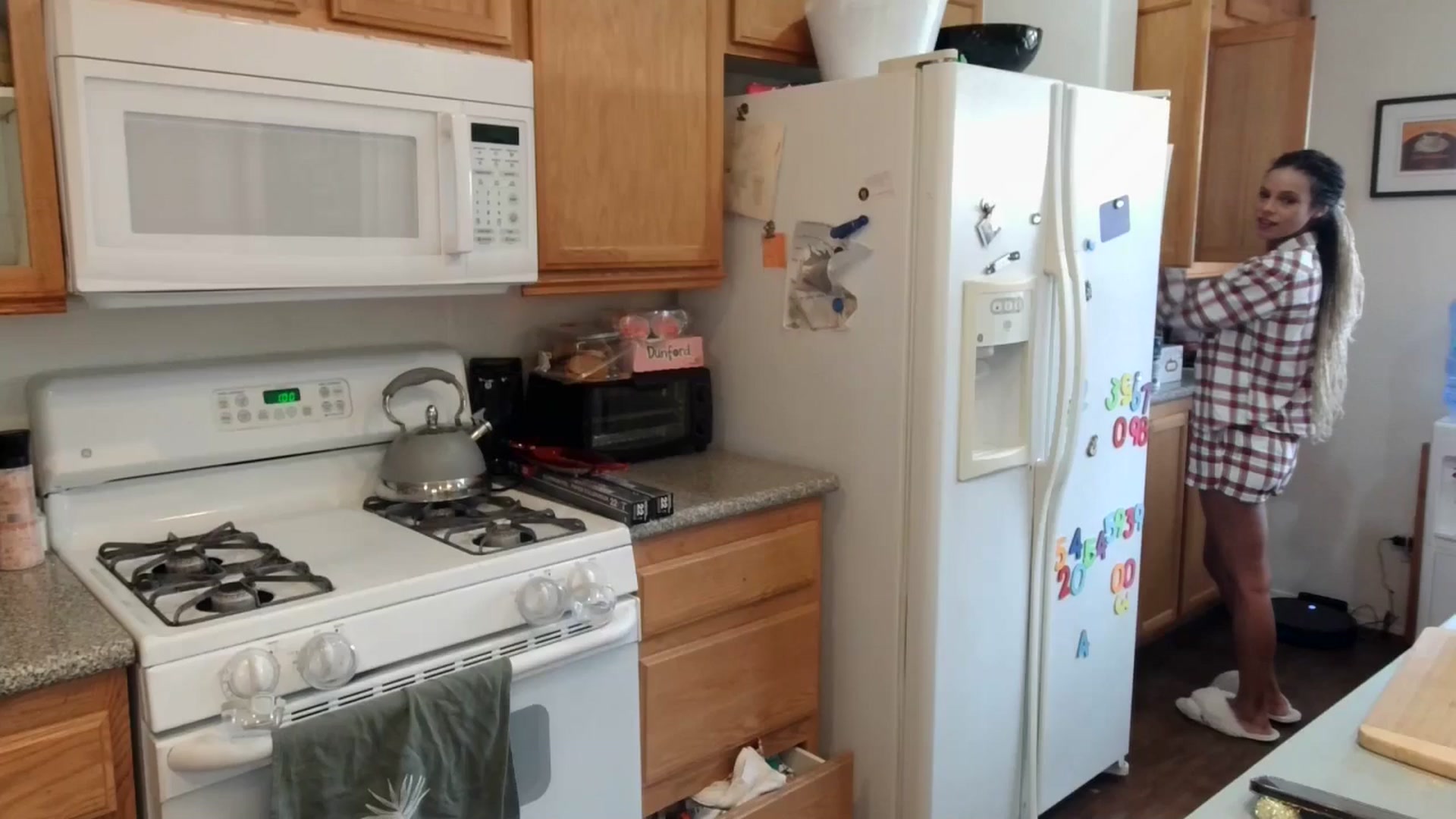 Gallery image thumbnail from SPARKL3S's myfreecams stream on, 12/24/2024, 22:36 image 1 of 20