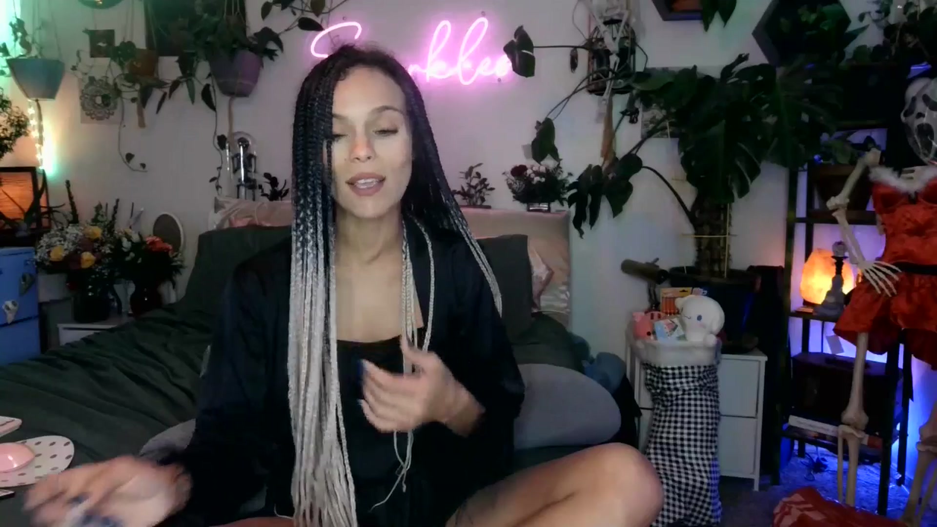 Gallery image thumbnail from SPARKL3S's myfreecams stream on, 12/25/2024, 11:45 image 17 of 20