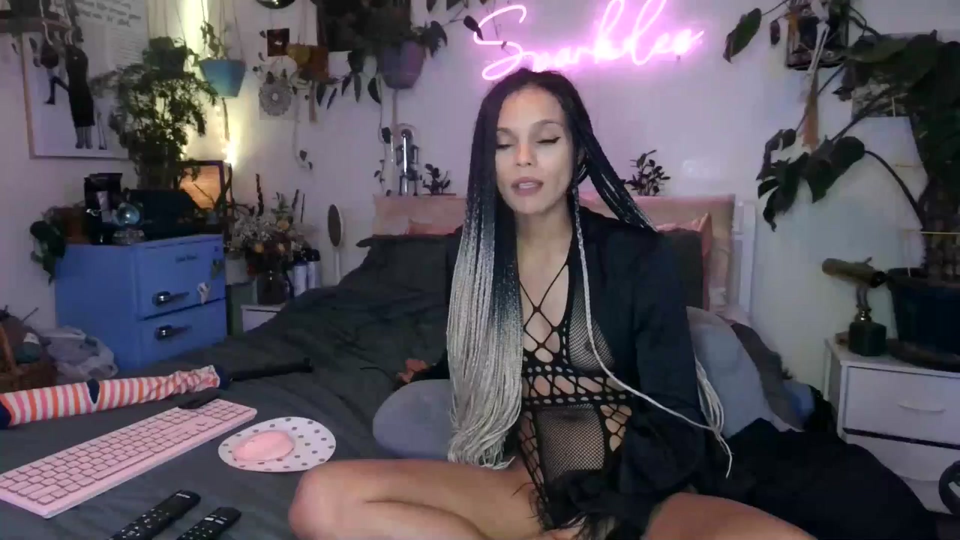 Gallery image thumbnail from SPARKL3S's myfreecams stream on, 12/29/2024, 12:04 image 19 of 20