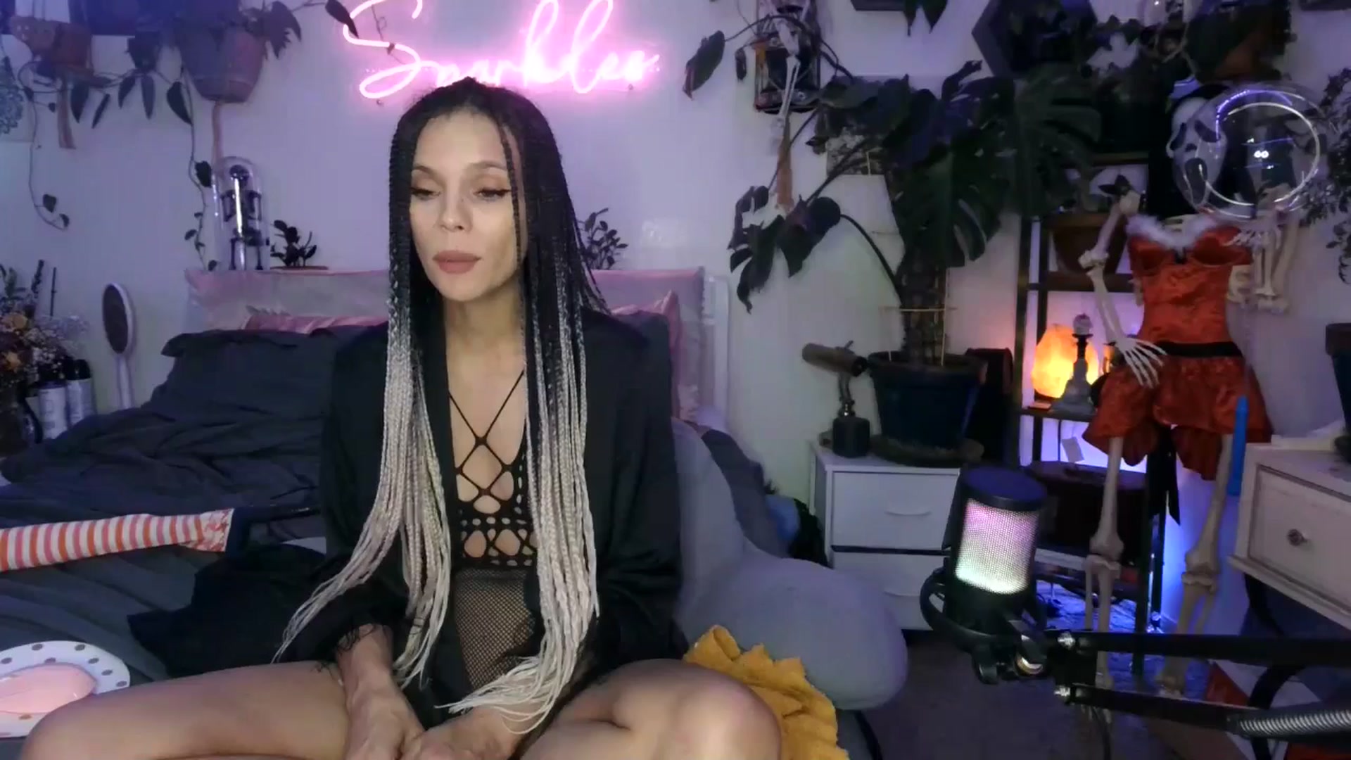 Gallery image thumbnail from SPARKL3S's myfreecams stream on, 12/29/2024, 12:04 image 9 of 20