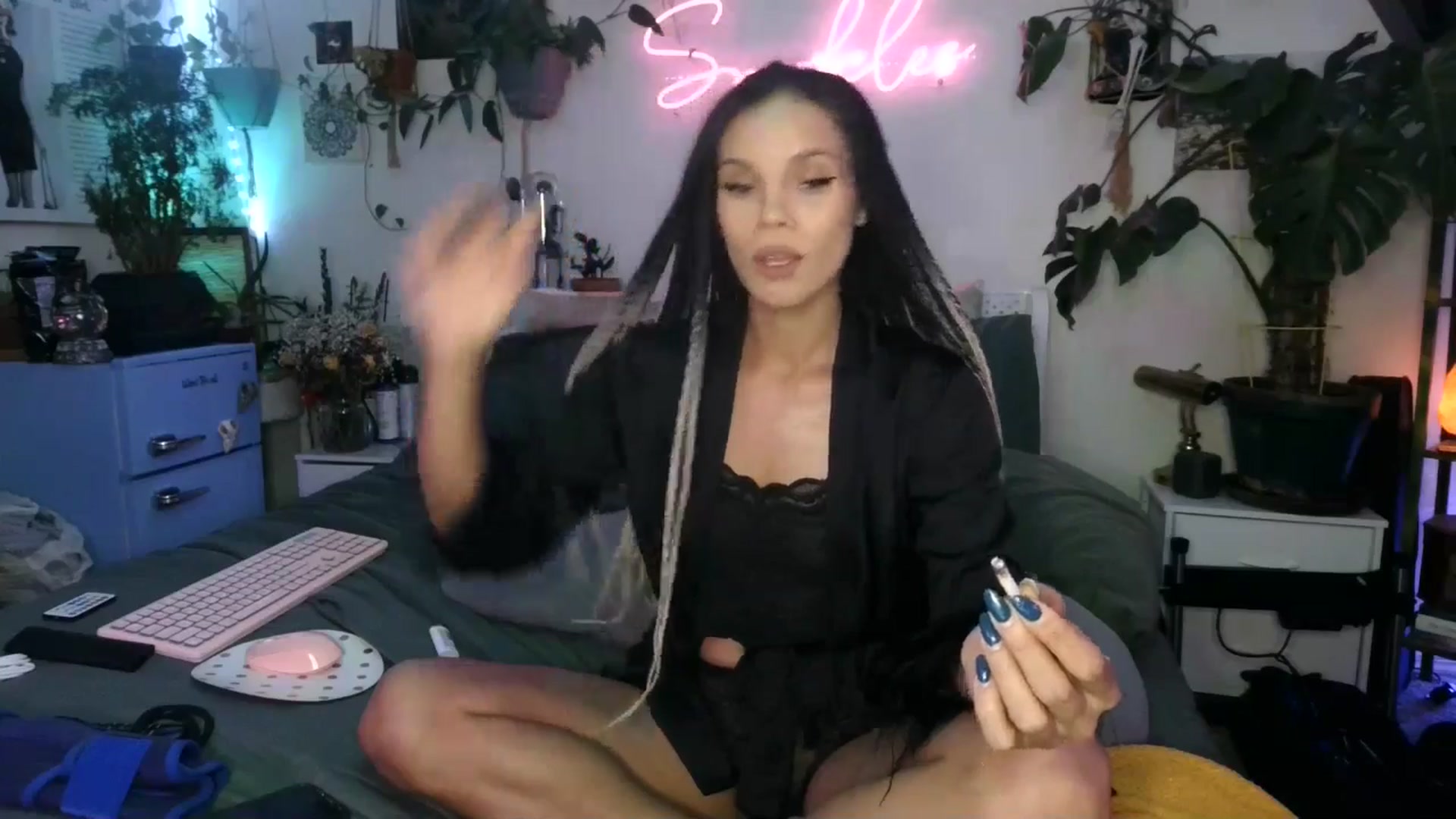 Gallery image thumbnail from SPARKL3S's myfreecams stream on, 12/30/2024, 06:13 image 7 of 20