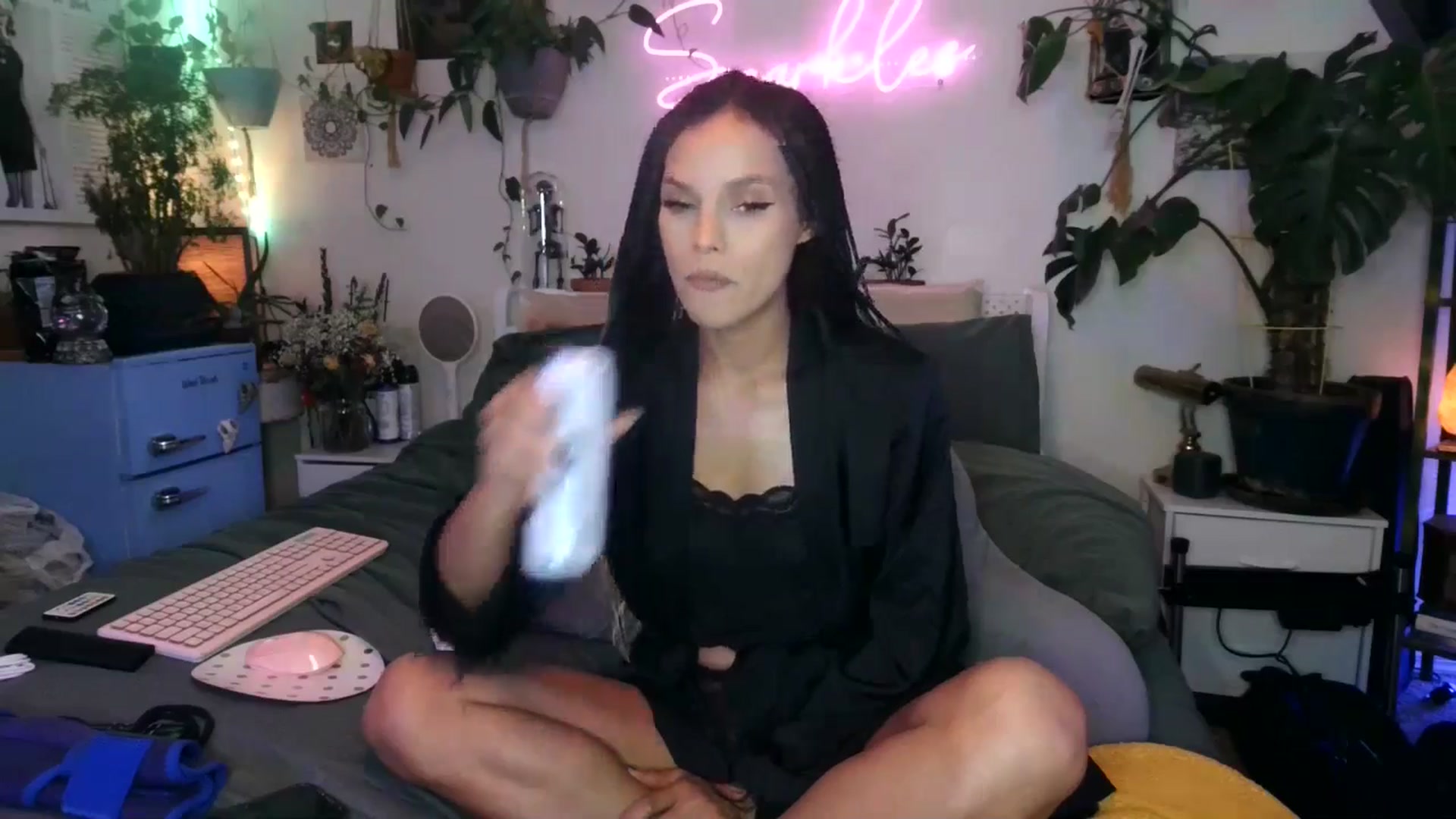 Gallery image thumbnail from SPARKL3S's myfreecams stream on, 12/30/2024, 06:13 image 9 of 20
