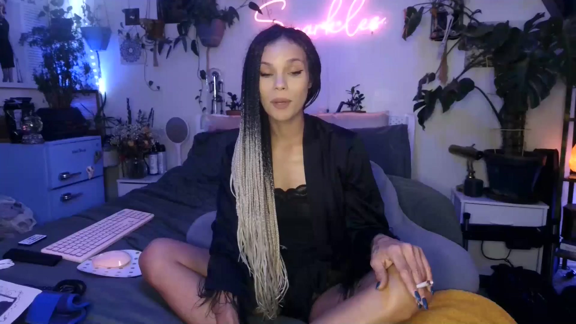 Gallery image thumbnail from SPARKL3S's myfreecams stream on, 12/30/2024, 10:24 image 1 of 20