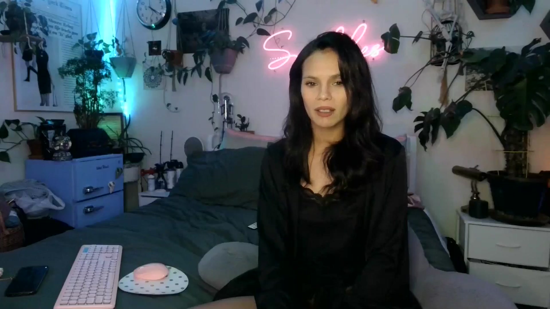 Gallery image thumbnail from SPARKL3S's myfreecams stream on, 01/02/2025, 08:23 image 11 of 20