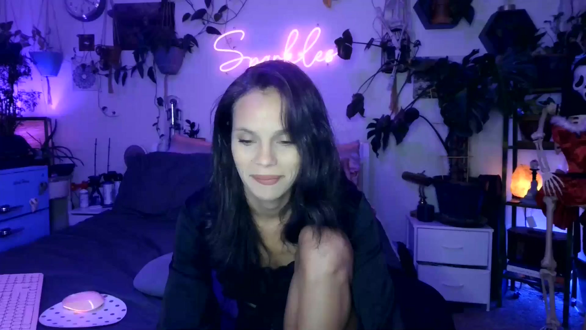 Gallery image thumbnail from SPARKL3S's myfreecams stream on, 01/02/2025, 08:23 image 9 of 20