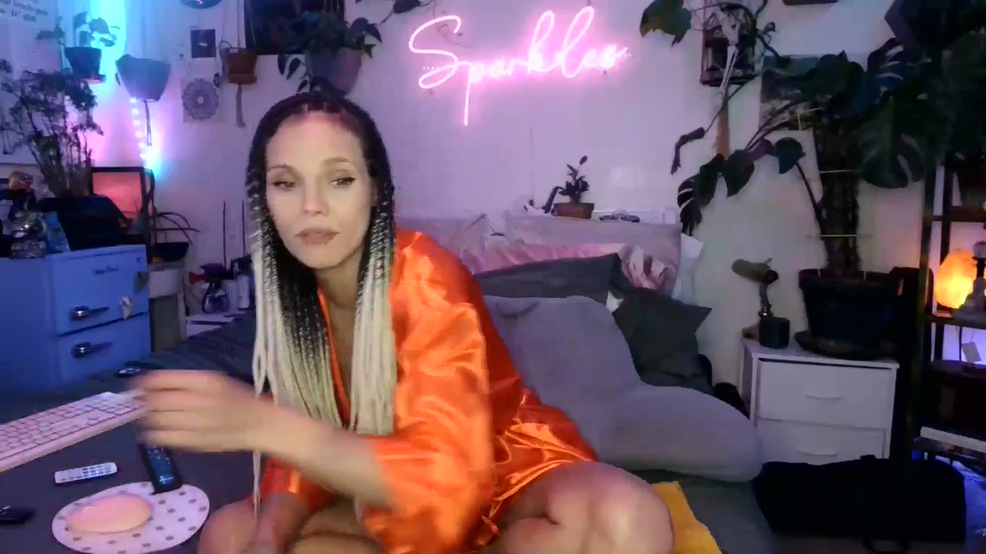 Gallery image thumbnail from SPARKL3S's myfreecams stream on, 01/08/2025, 08:28 image 11 of 20
