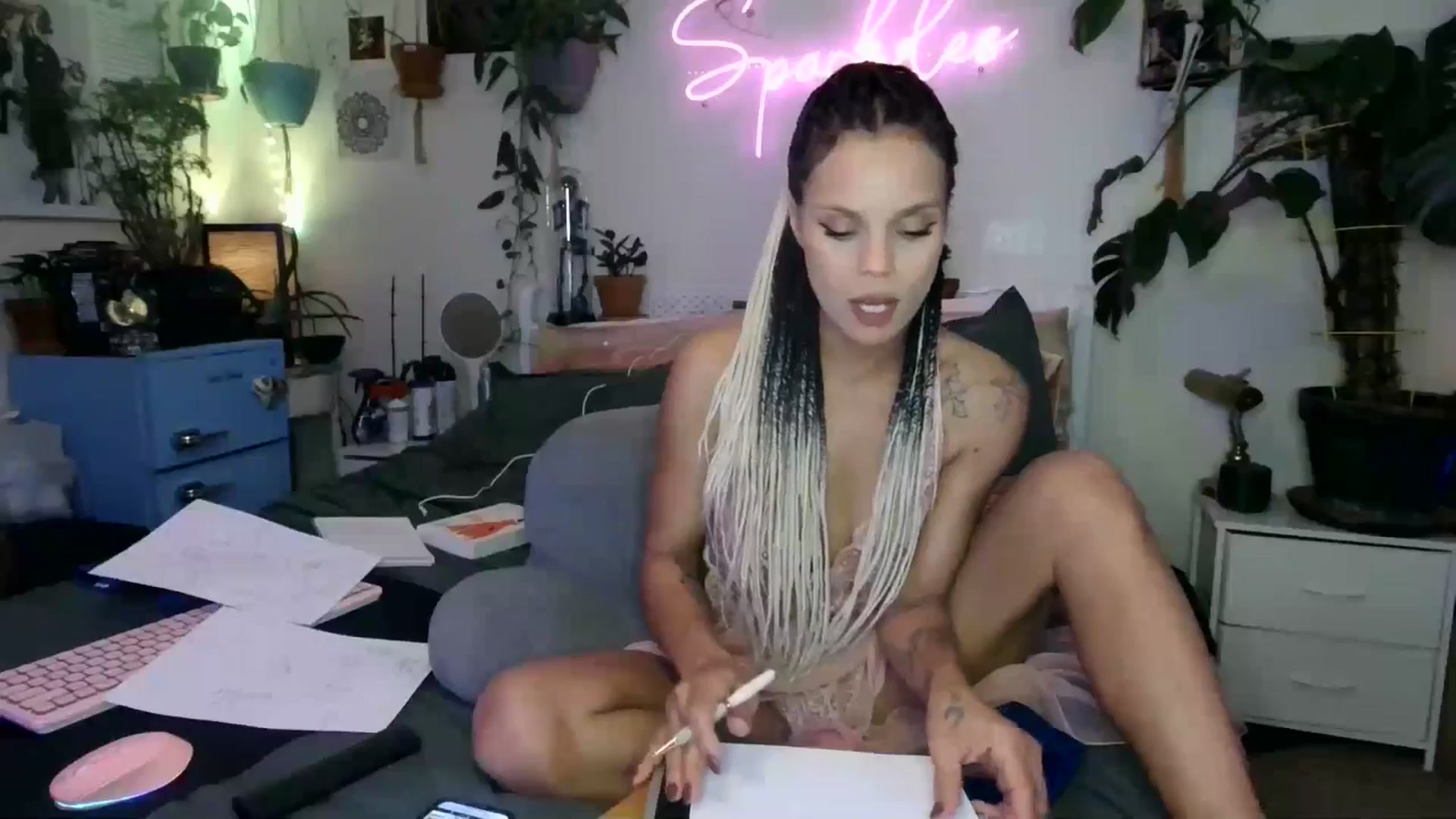 Gallery image thumbnail from SPARKL3S's myfreecams stream on, 01/11/2025, 11:38 image 6 of 20