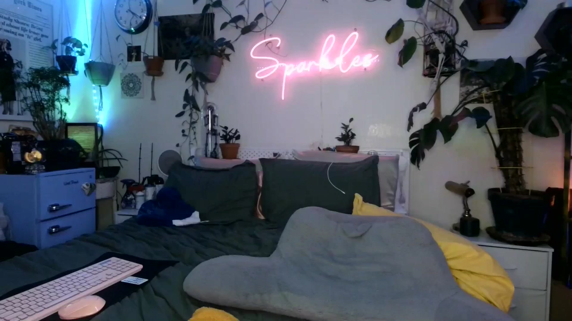 Gallery image thumbnail from SPARKL3S's myfreecams stream on, 01/13/2025, 11:26 image 11 of 20