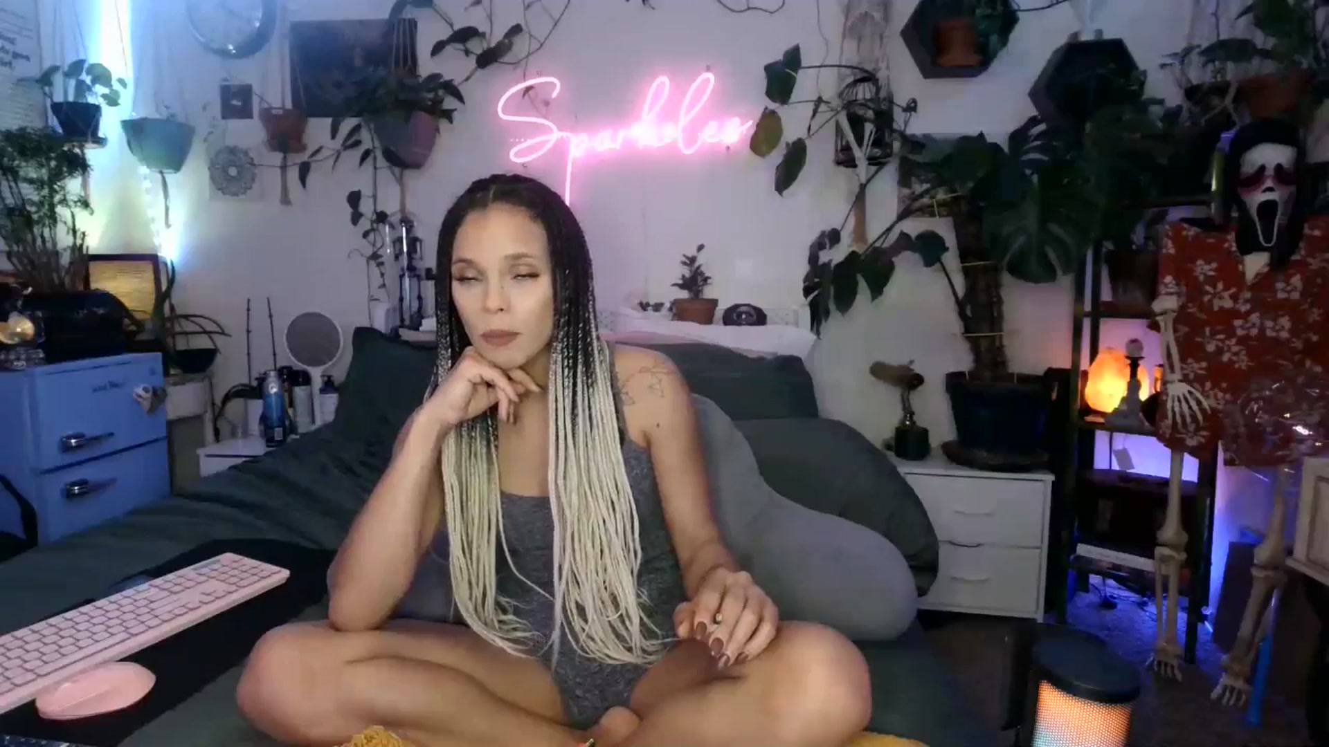 Gallery image thumbnail from SPARKL3S's myfreecams stream on, 01/21/2025, 11:56 image 8 of 20