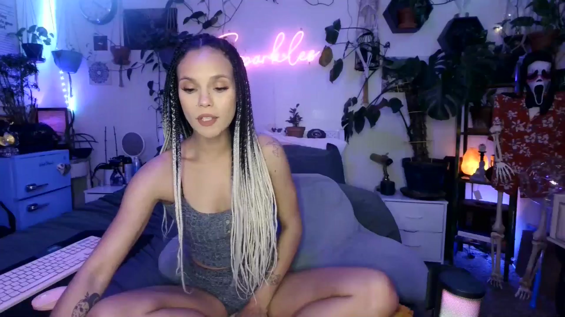 Gallery image thumbnail from SPARKL3S's myfreecams stream on, 01/21/2025, 11:56 image 2 of 20
