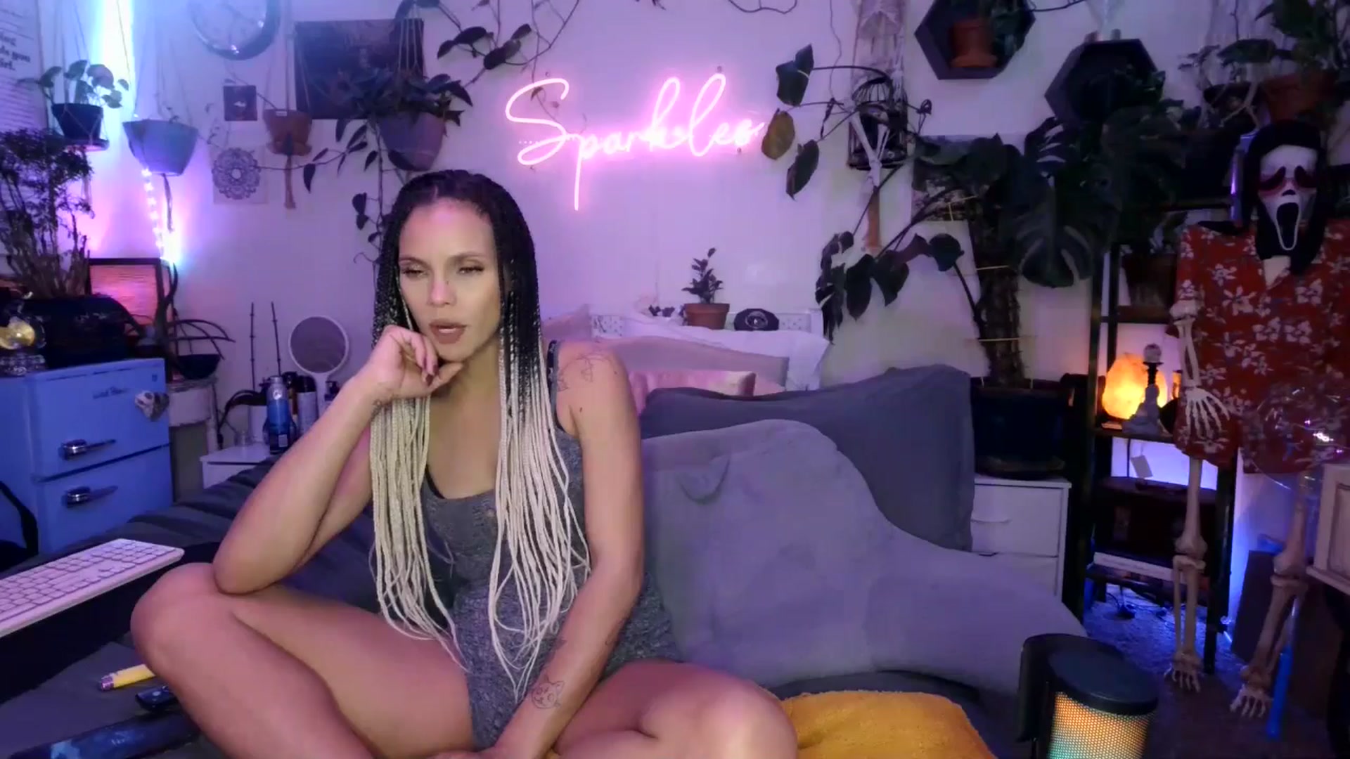 Gallery image thumbnail from SPARKL3S's myfreecams stream on, 01/21/2025, 11:56 image 19 of 20