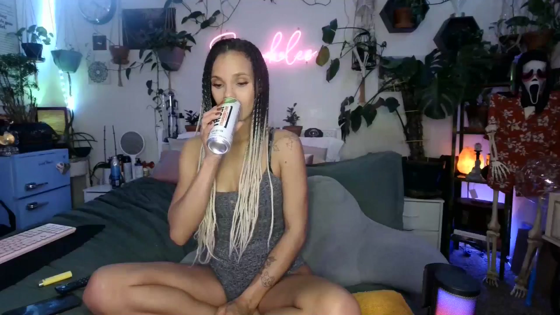 Gallery image thumbnail from SPARKL3S's myfreecams stream on, 01/21/2025, 11:56 image 20 of 20