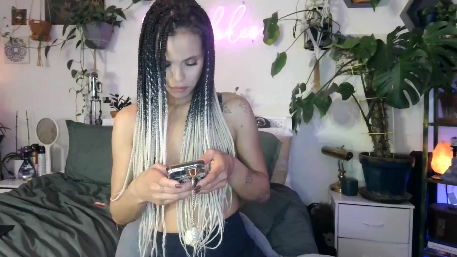 Gallery image thumbnail from SPARKL3S's myfreecams stream on, 01/30/2025, 11:56 image 20 of 20