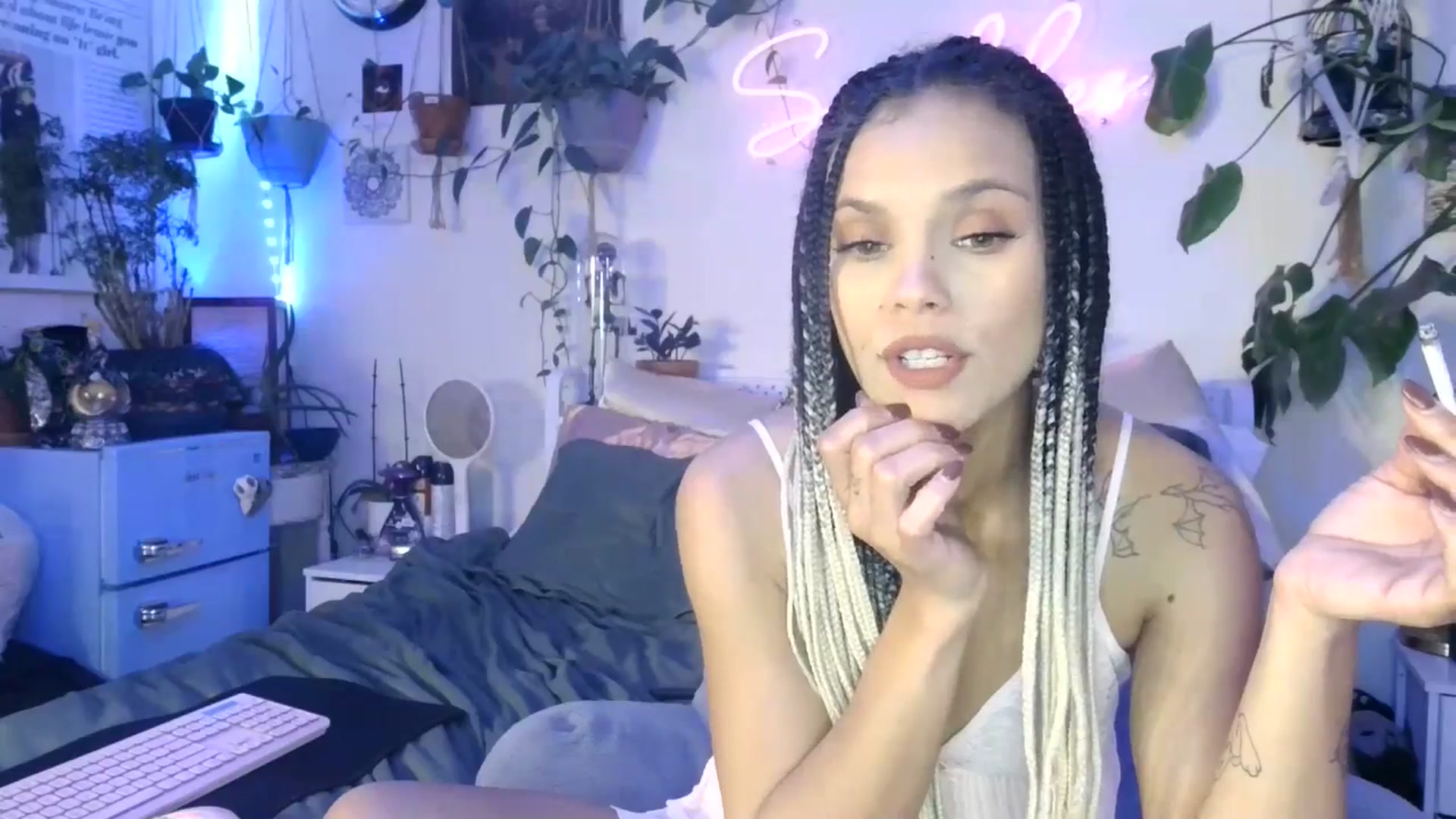 Gallery image thumbnail from SPARKL3S's myfreecams stream on, 02/01/2025, 11:56 image 9 of 20