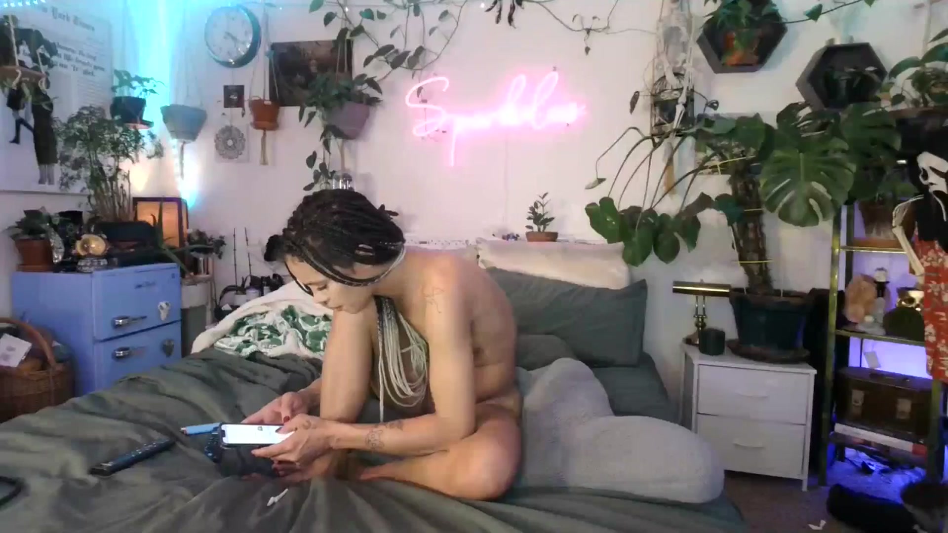 Gallery image thumbnail from SPARKL3S's myfreecams stream on, 02/18/2025, 10:31 image 14 of 20