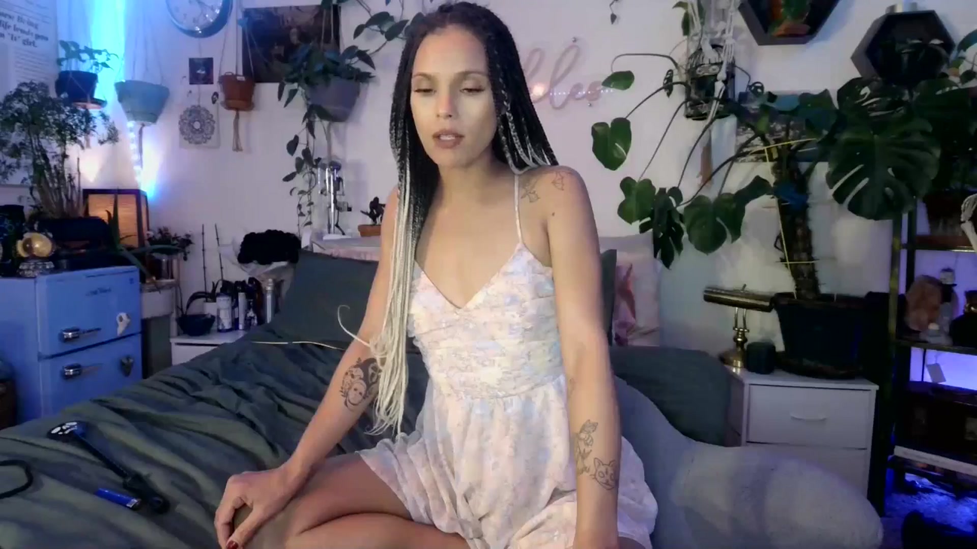 Gallery image thumbnail from SPARKL3S's myfreecams stream on, 02/20/2025, 11:35 image 10 of 20