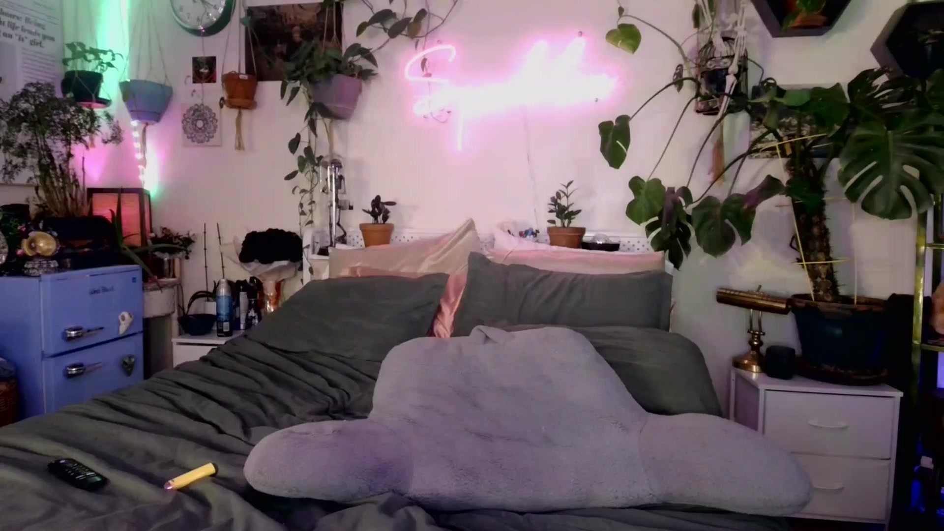 Gallery image thumbnail from SPARKL3S's myfreecams stream on, 02/21/2025, 13:10 image 2 of 20