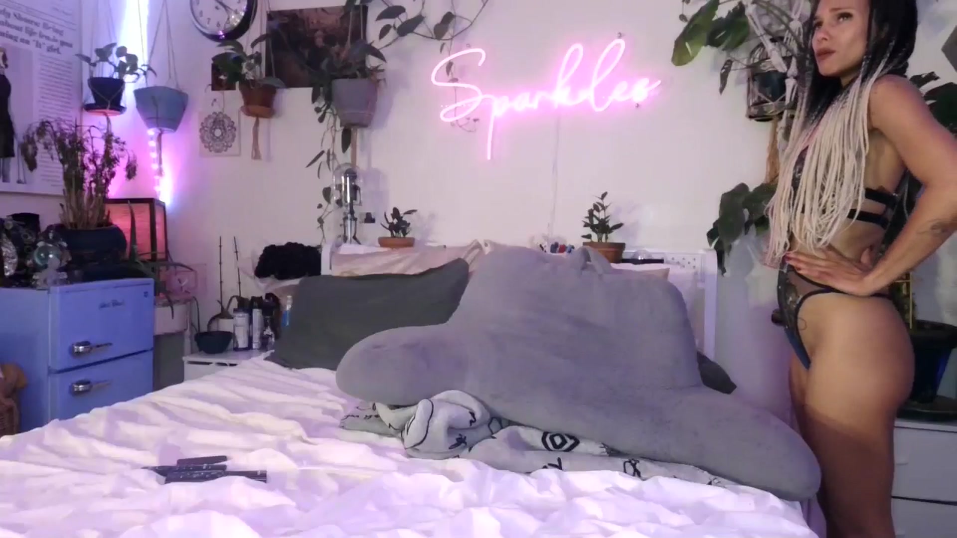 Gallery image thumbnail from SPARKL3S's myfreecams stream on, 03/06/2025, 12:44 image 20 of 20