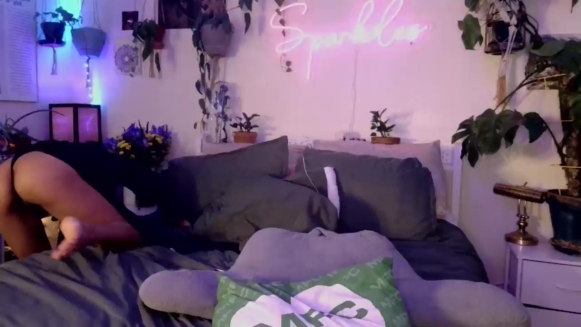 Gallery image thumbnail from SPARKL3S's myfreecams stream on, 03/25/2025, 08:55 image 1 of 20