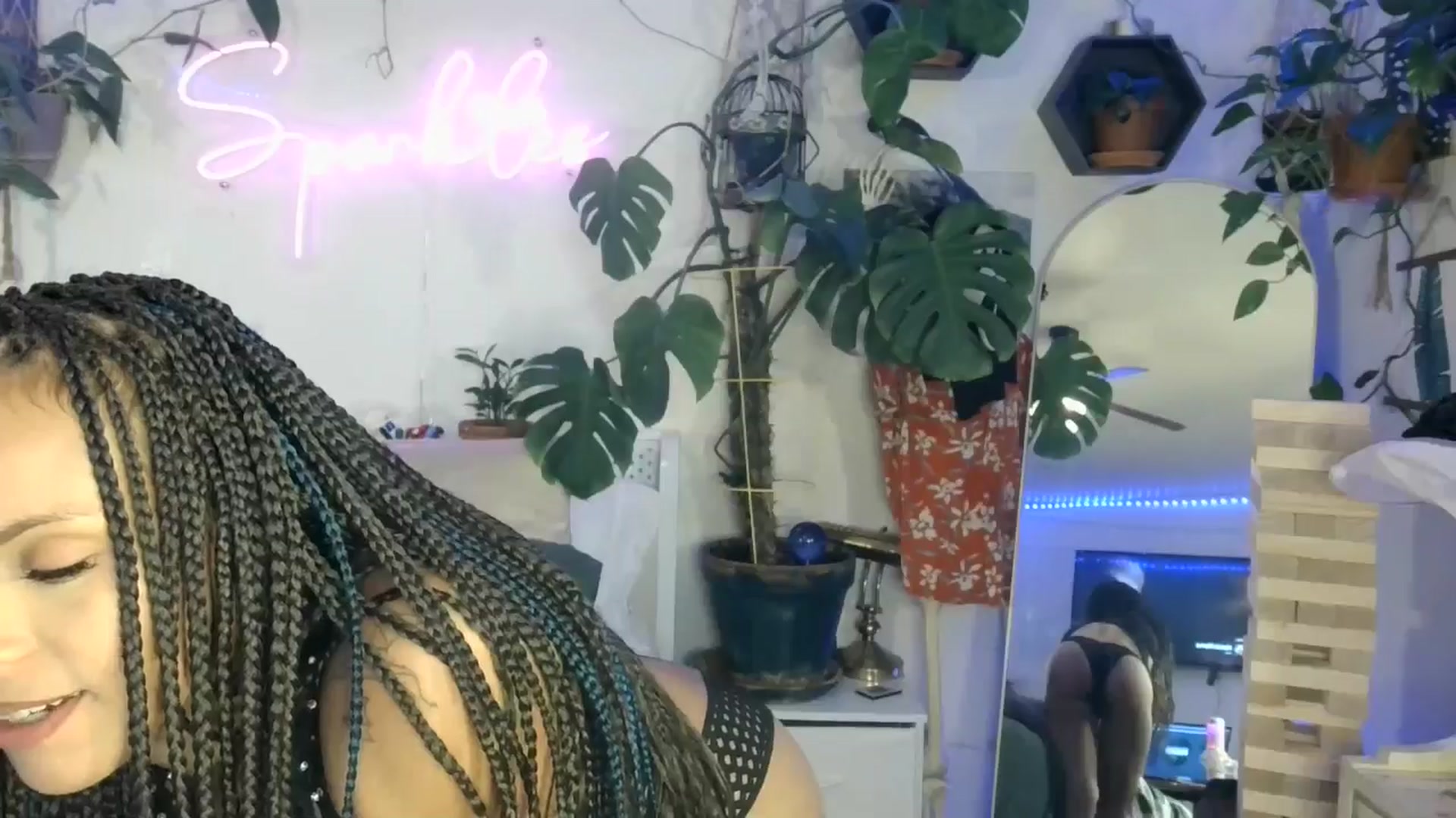 Gallery image thumbnail from SPARKL3S's myfreecams stream on, 04/23/2025, 11:18 image 3 of 20