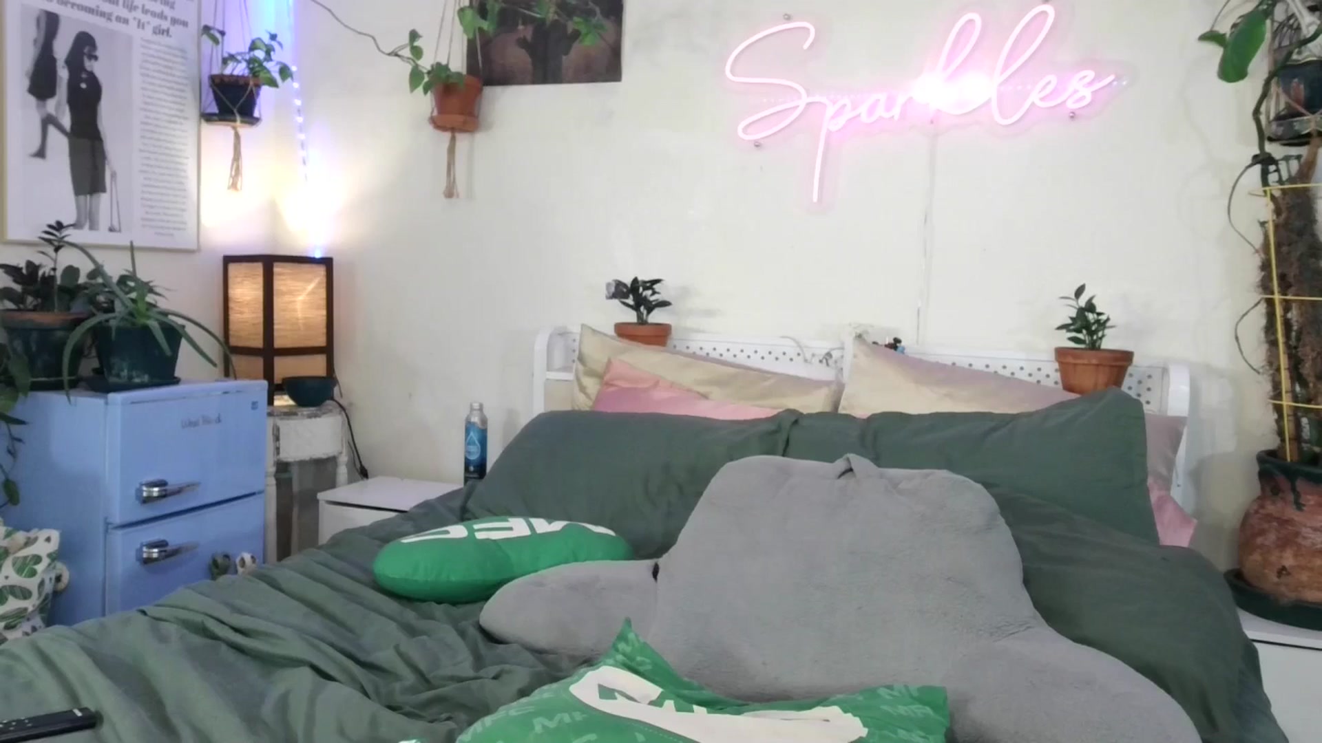 Gallery image thumbnail from SPARKL3S's myfreecams stream on, 06/30/2025, 09:23 image 10 of 20