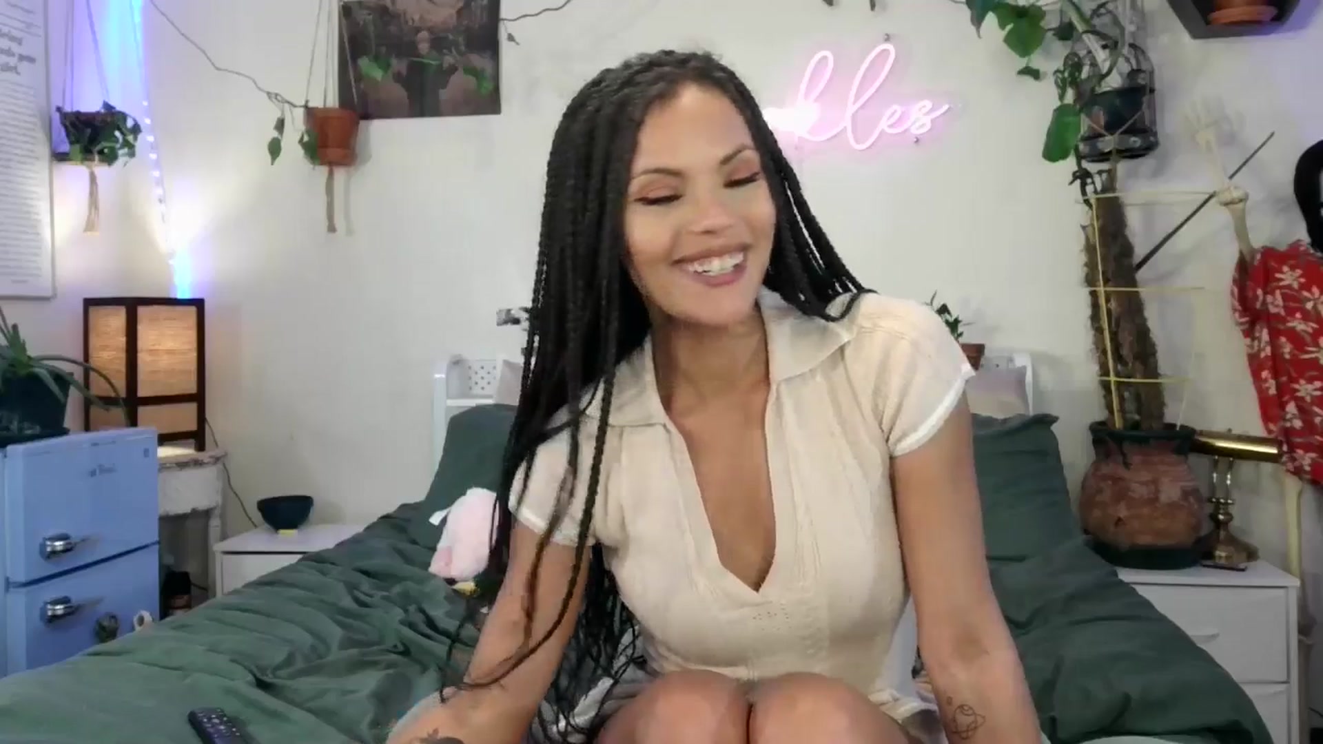 Gallery image thumbnail from SPARKL3S's myfreecams stream on, 07/20/2025, 06:29 image 18 of 20