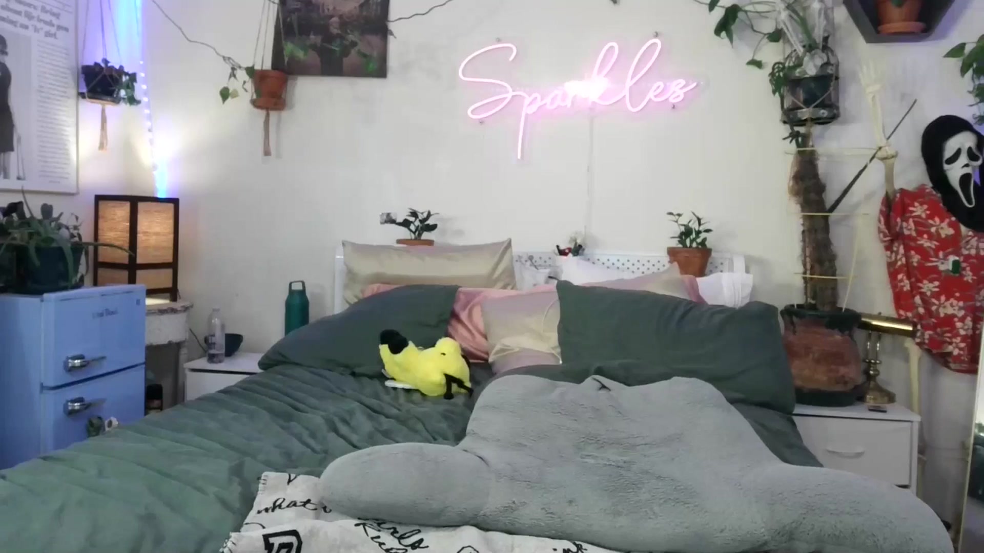 Gallery image thumbnail from SPARKL3S's myfreecams stream on, 08/17/2025, 10:18 image 5 of 20